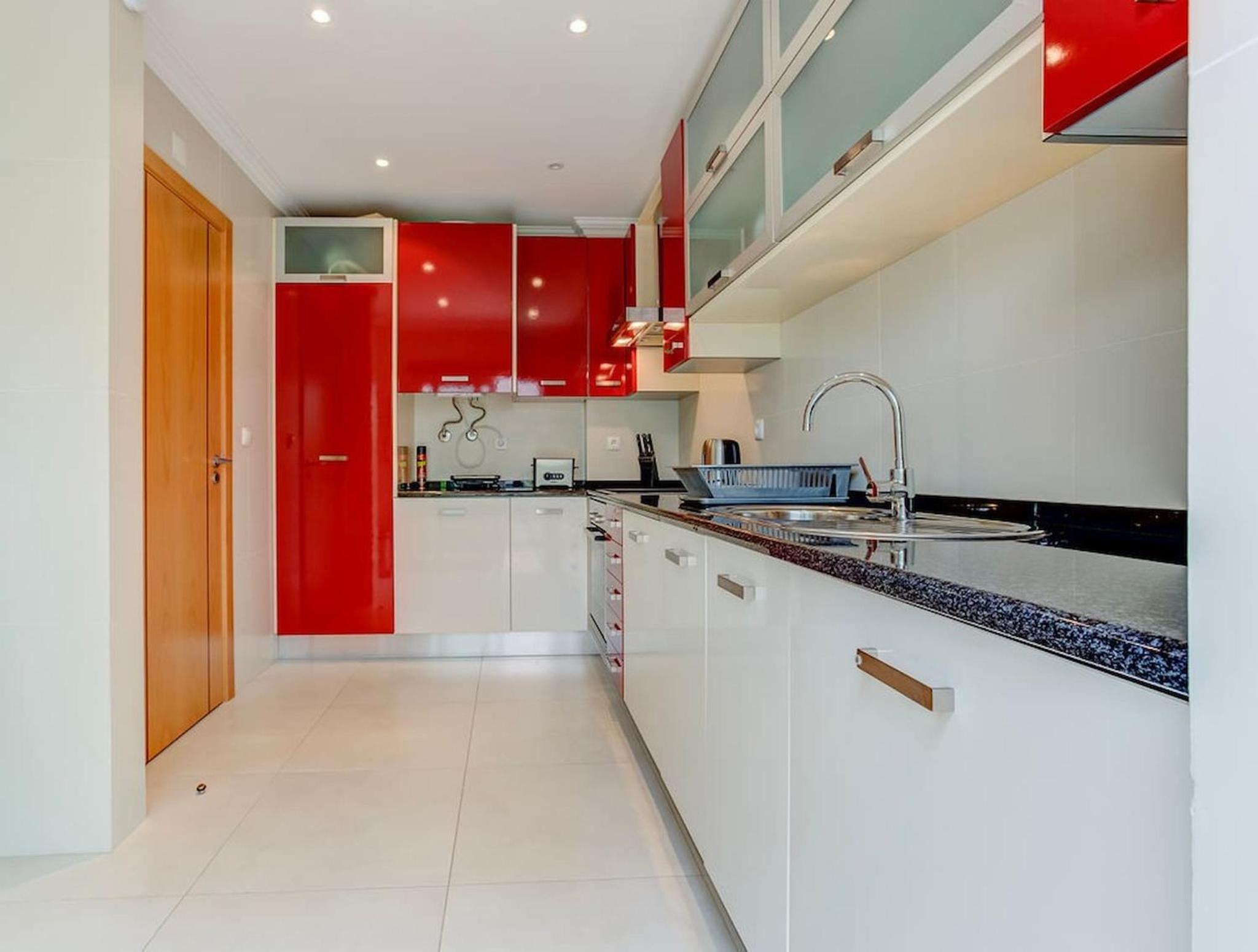 Carvoeiro Vacations - Carvoeiro Bay H - Modern townhouse very central - Property Image 1