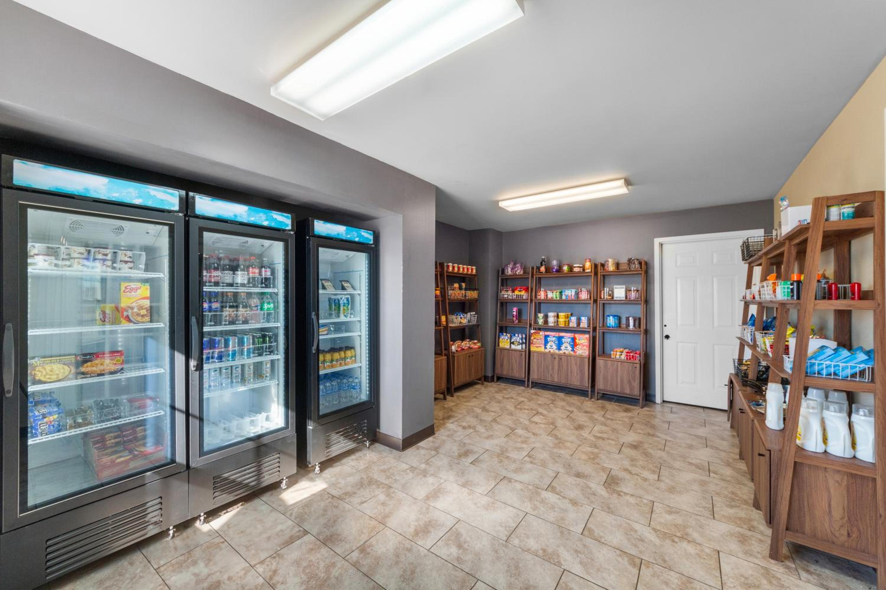 Risewell Kitchen Suites Pleasanton
