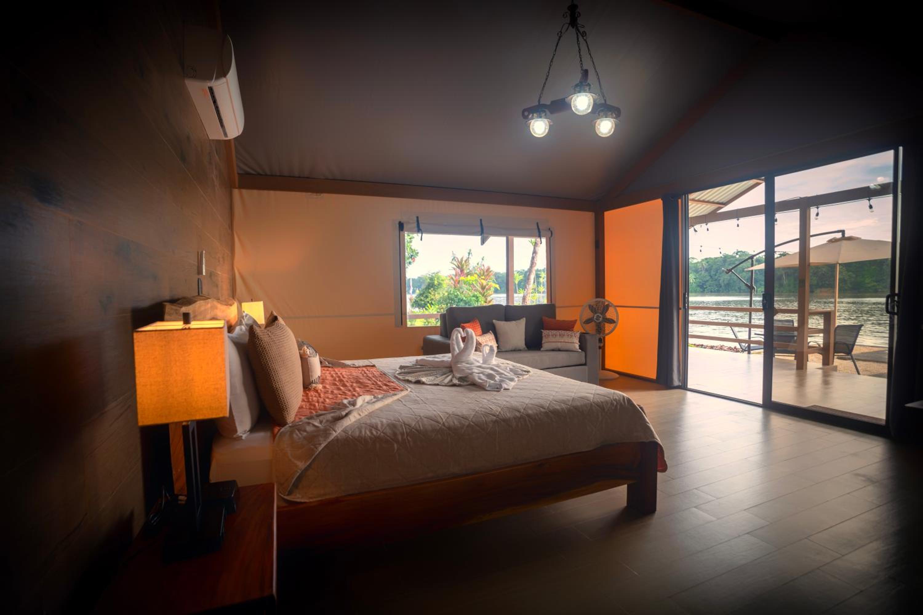 Valverde Glamping & Ecolodge