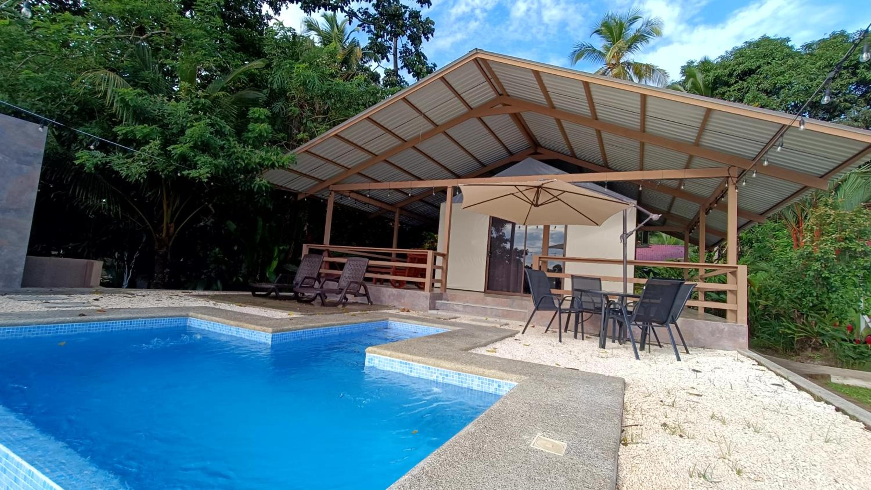 Valverde Glamping & Ecolodge