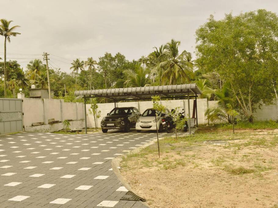 MeadowView Cottage-2, Marari view 4