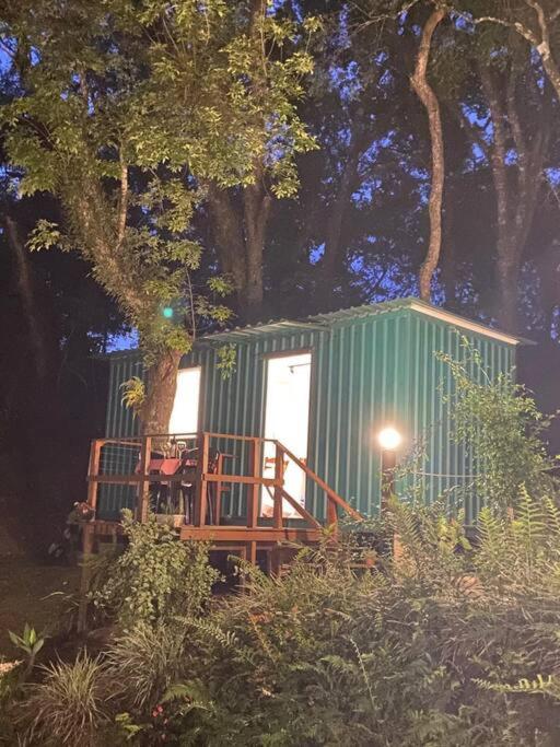 Container com Deck e Vista I Climatizado e Aconchegante em Curitiba na Natureza