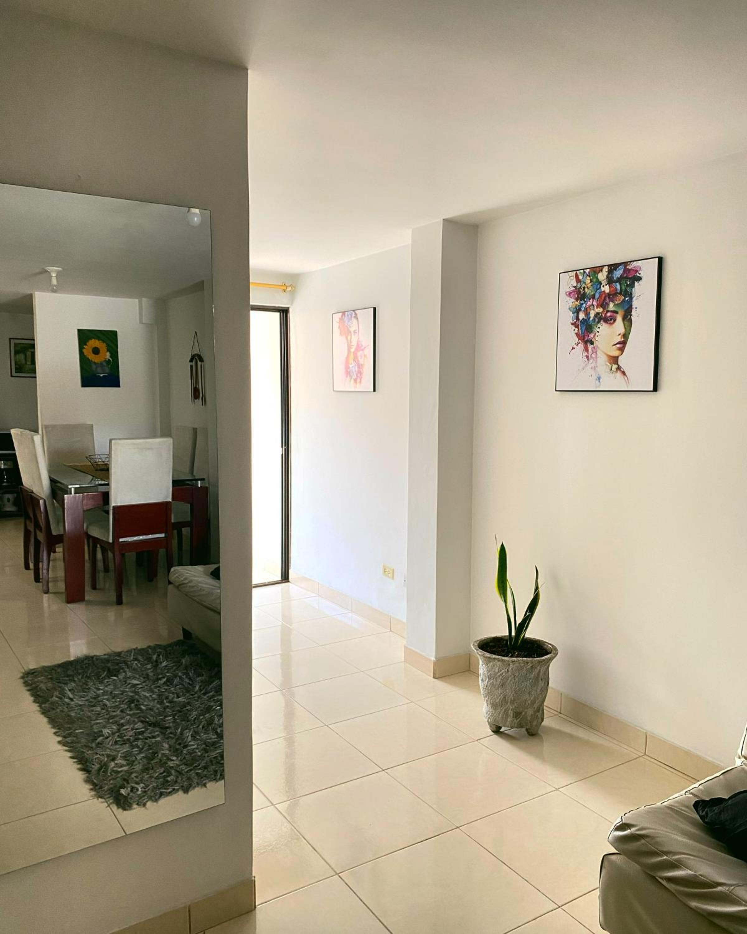 Hermoso apartamento cerca al Poblado