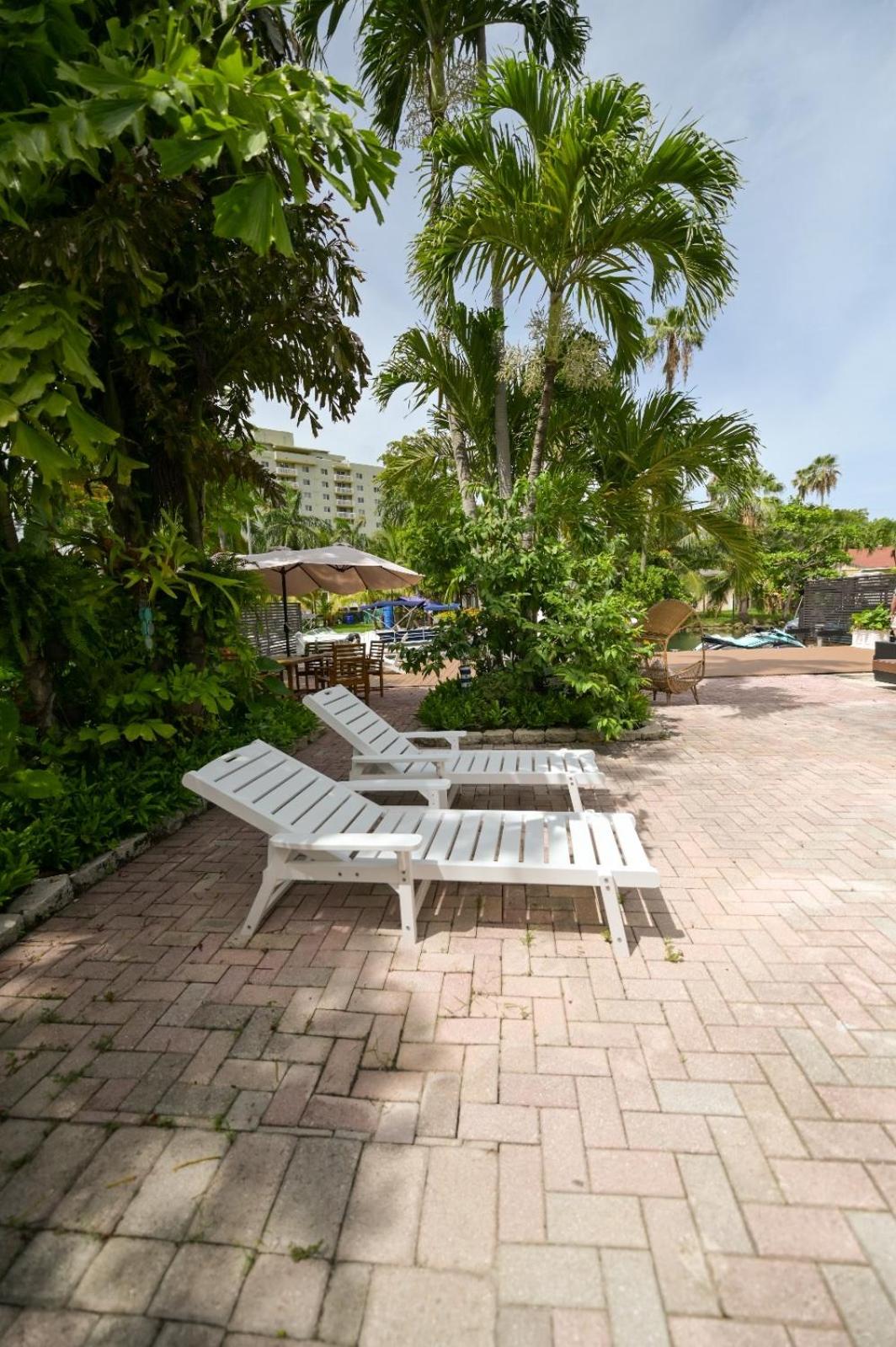 D' Mauchi Waterfront House