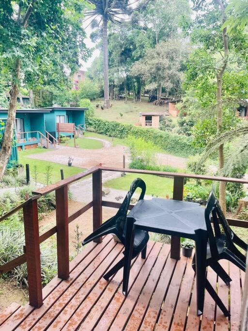 Container com Deck e Vista I Climatizado e Aconchegante em Curitiba na Natureza
