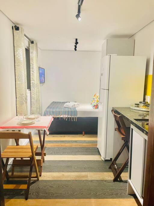 Container com Deck e Vista I Climatizado e Aconchegante em Curitiba na Natureza