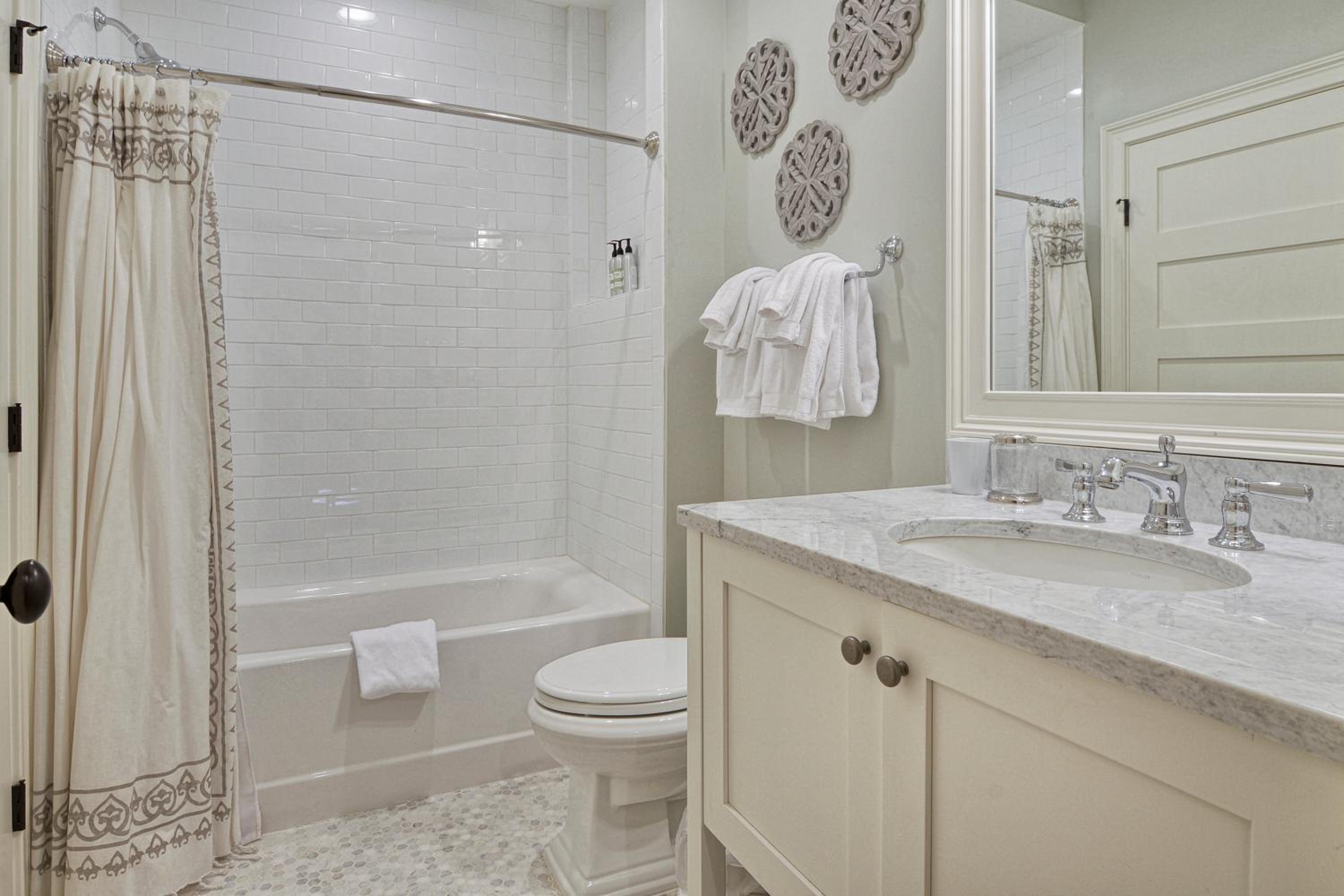 4 Bedroom Wilson Village Home 5036
