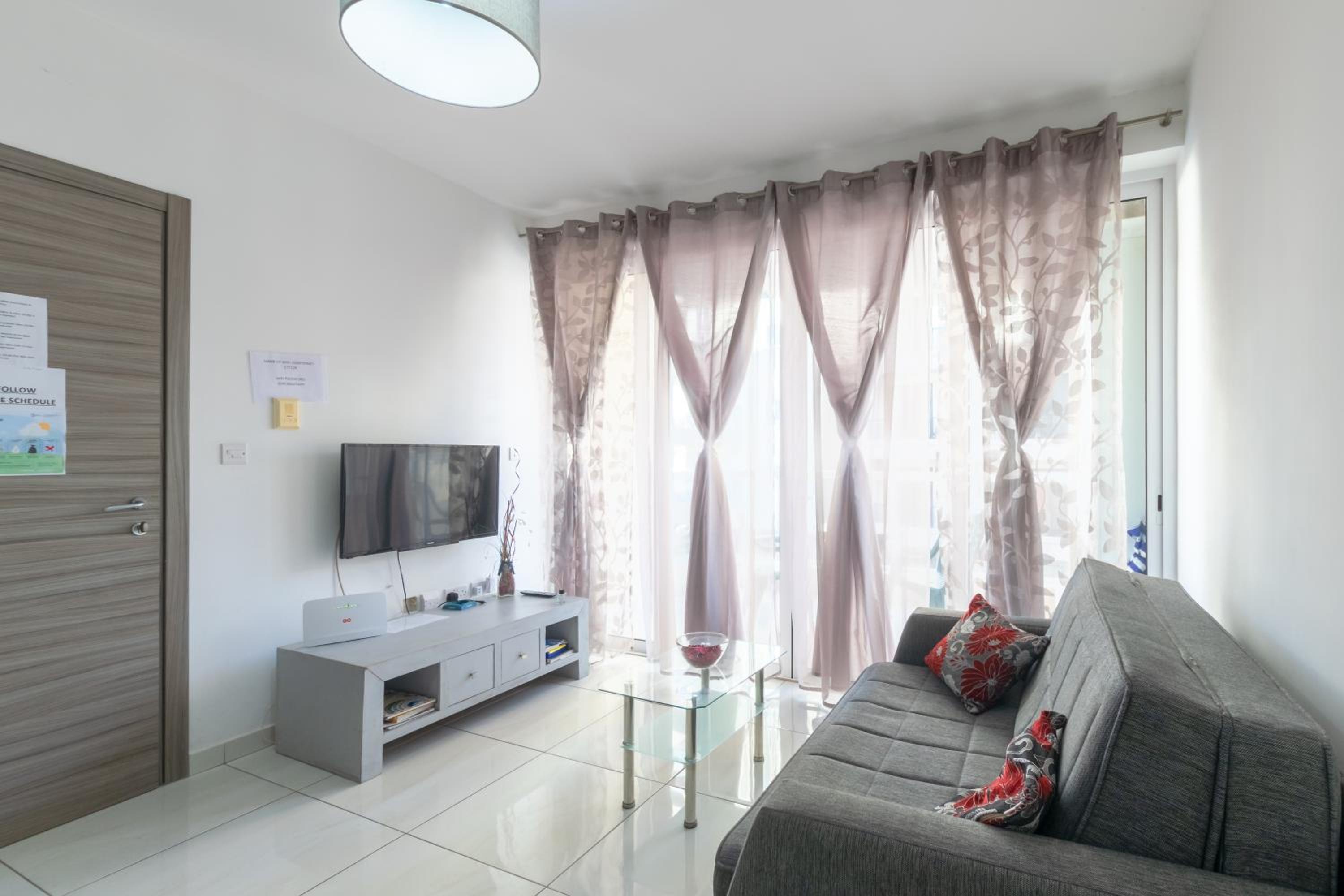 Modern and Spacious Apartment Close to The Sea photo 5