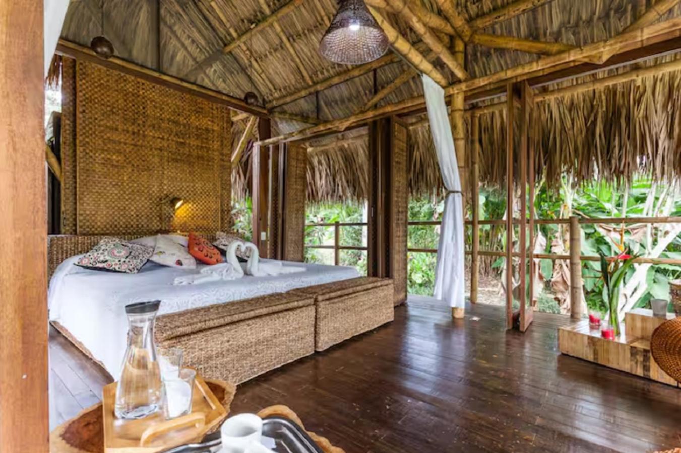 Romantic Cabana with View on Finca La Luisa