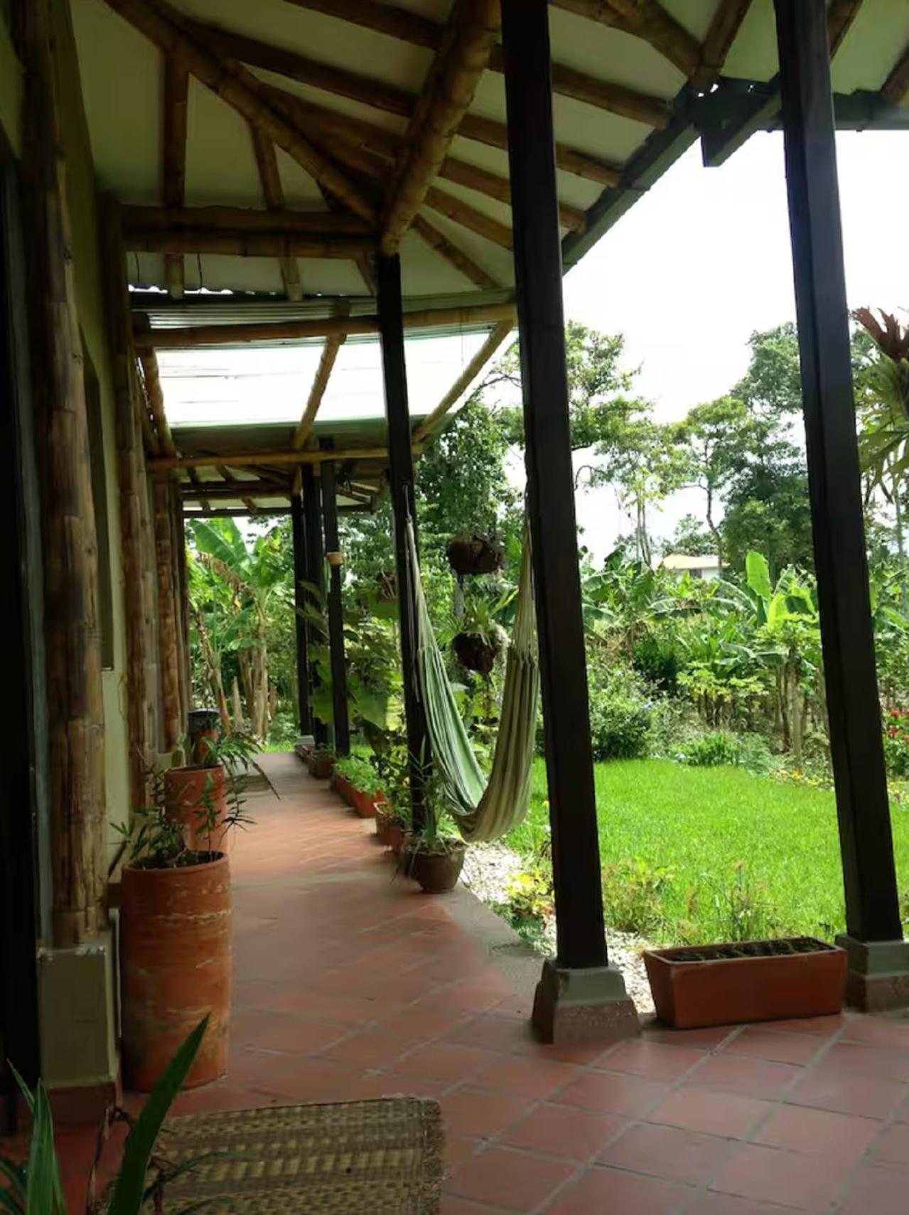 Romantic Cabana with View on Finca La Luisa