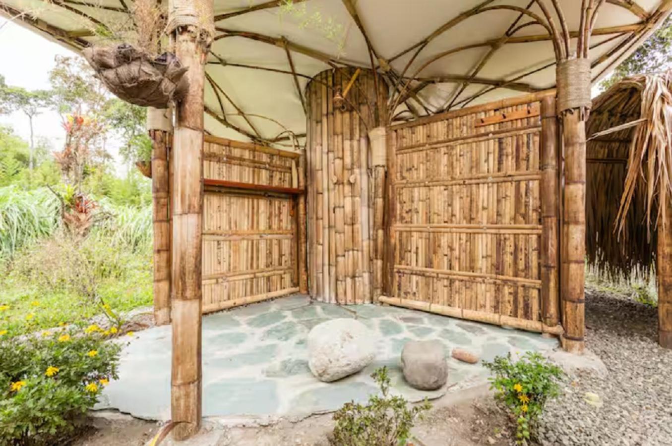 Romantic Cabana with View on Finca La Luisa