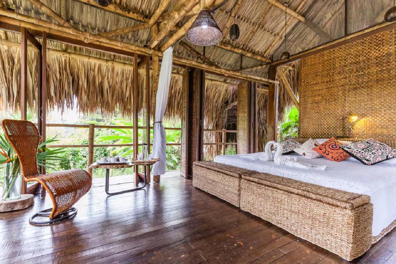 Romantic Cabana with View on Finca La Luisa