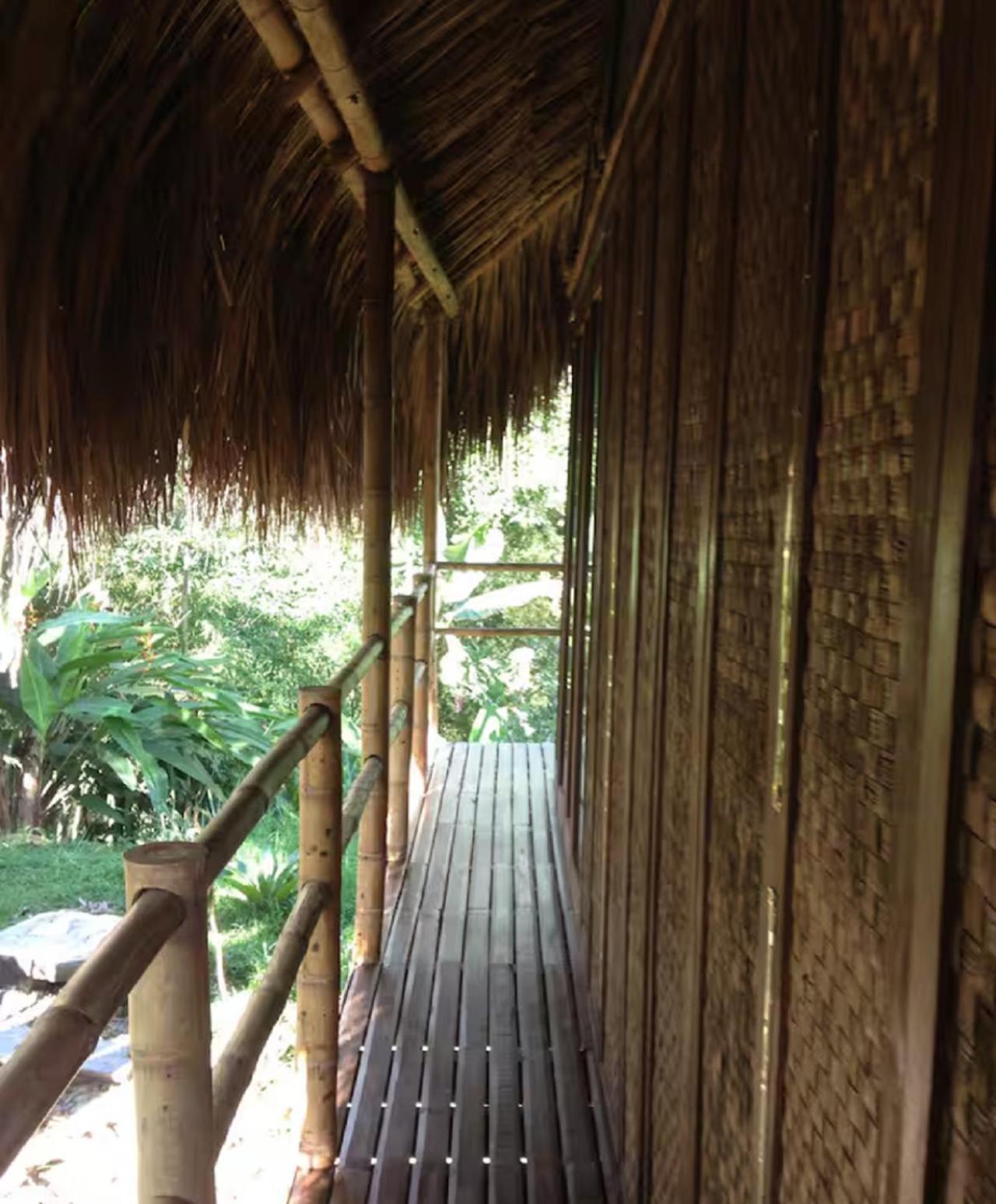 Romantic Cabana with View on Finca La Luisa