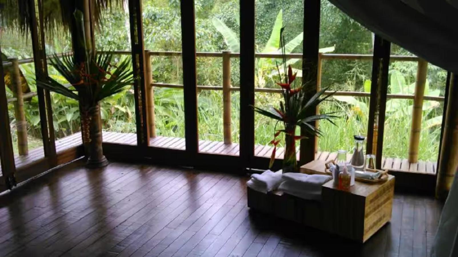 Romantic Cabana with View on Finca La Luisa