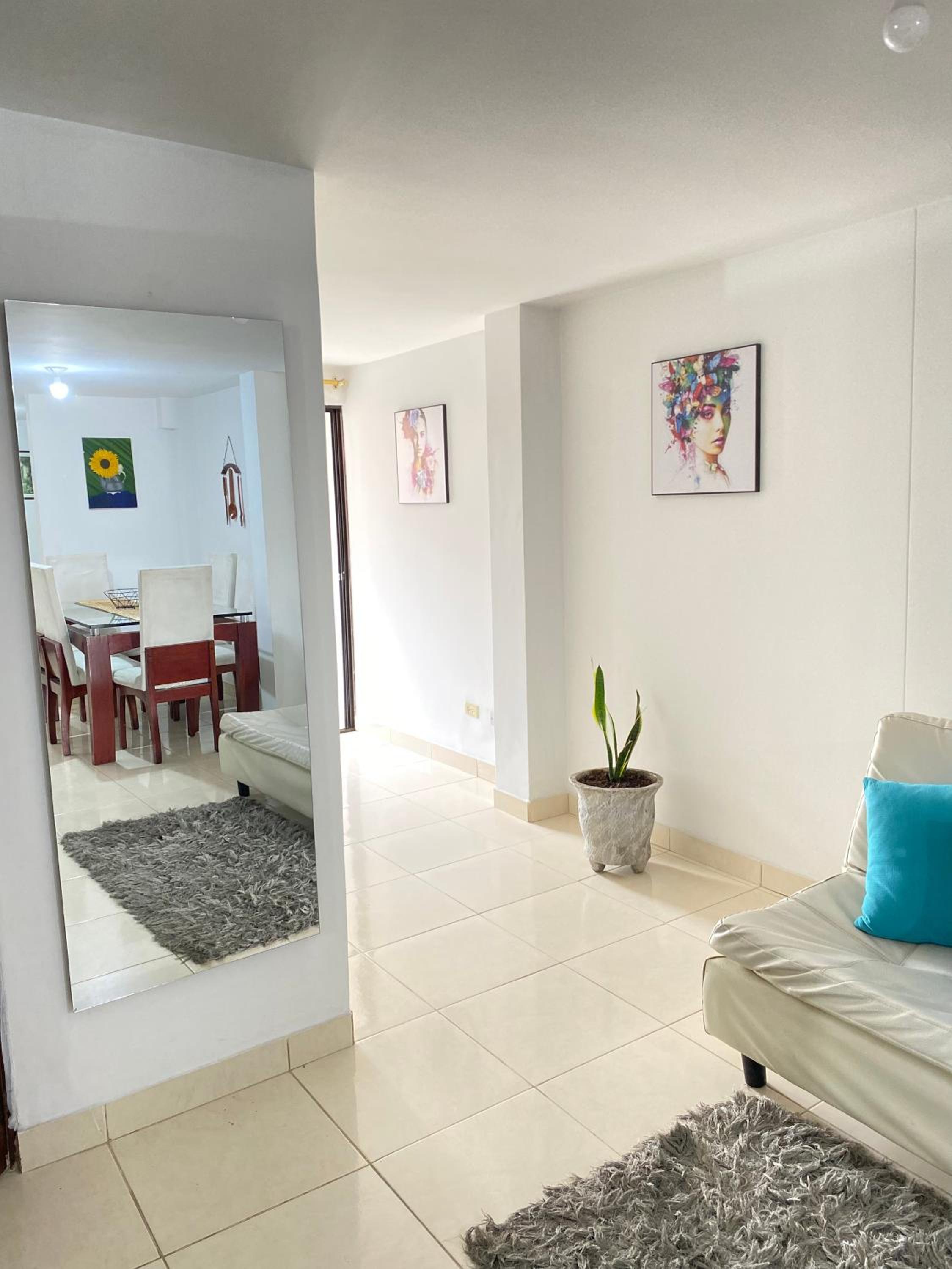 Hermoso apartamento cerca al Poblado
