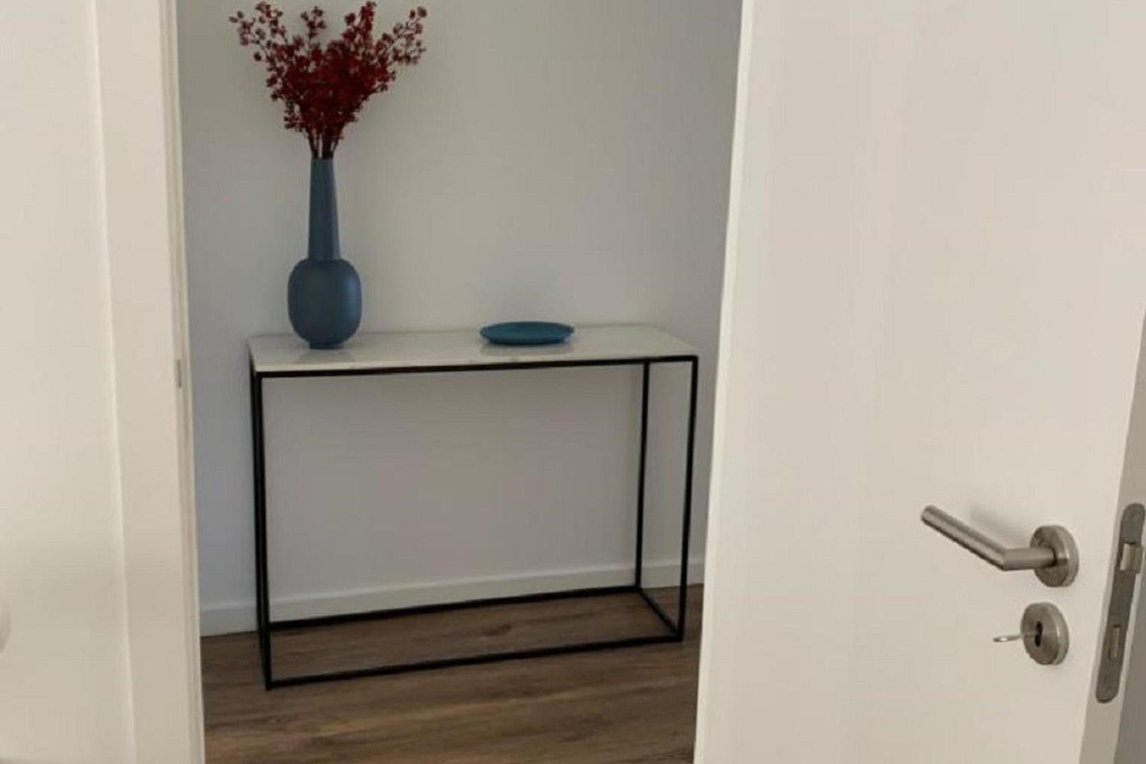 2BDR Comfy Apartment in Graça by LovelyStay view 3