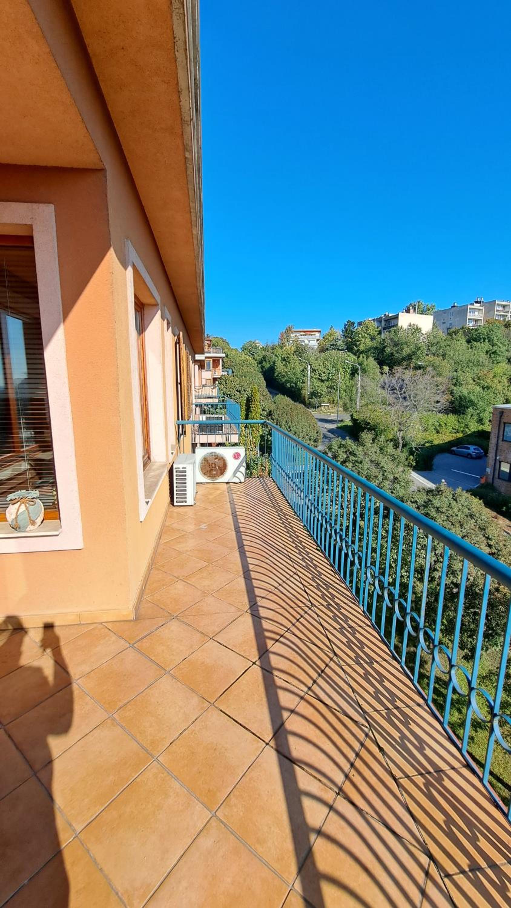 La Siesta Penthouse Apartment