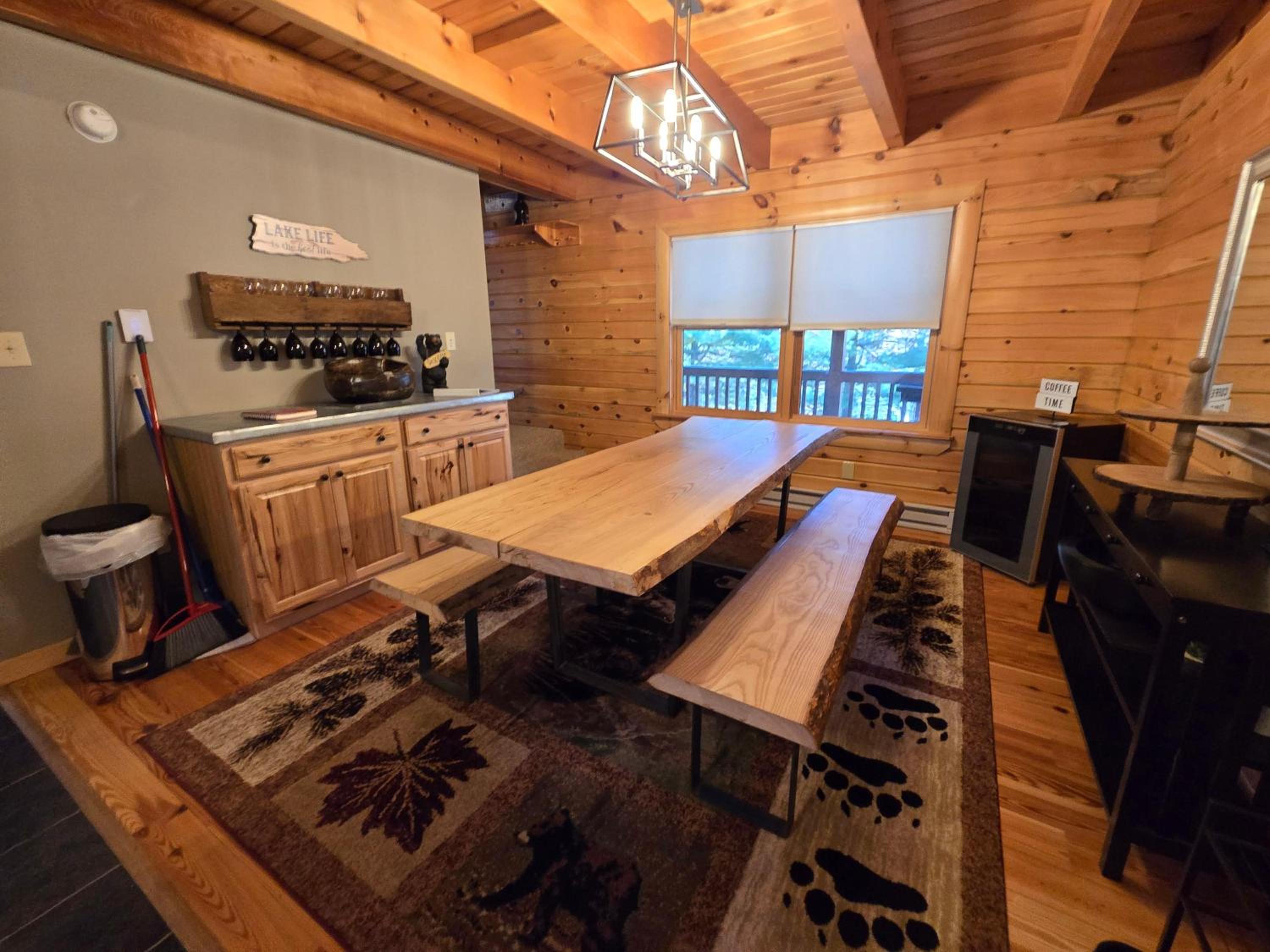 Bigg's Bear Cabin view 3