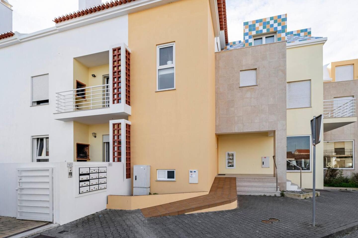 Baleal Beach Apartment view 2