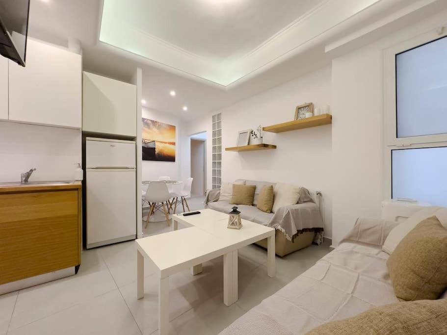 Zaharitsa modern cozy apartment in Koukaki