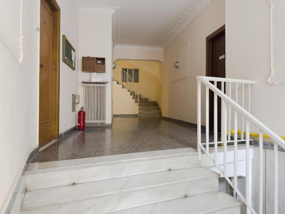 Zaharitsa modern cozy apartment in Koukaki