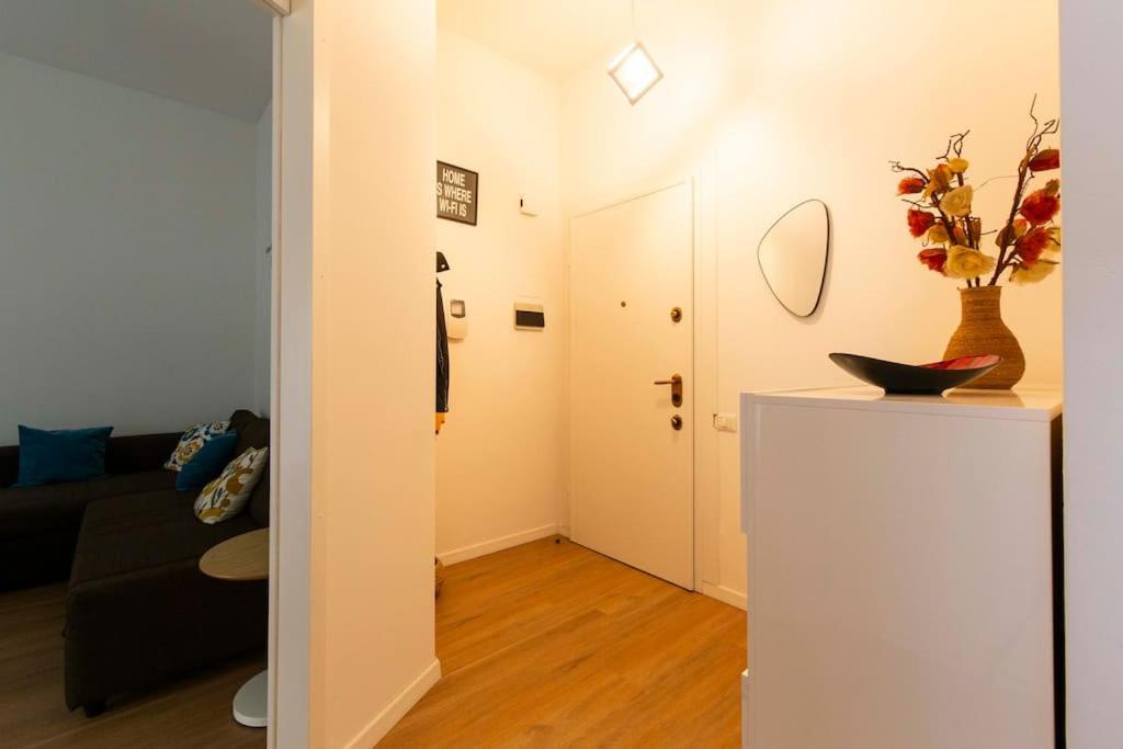 HoMi Apartment