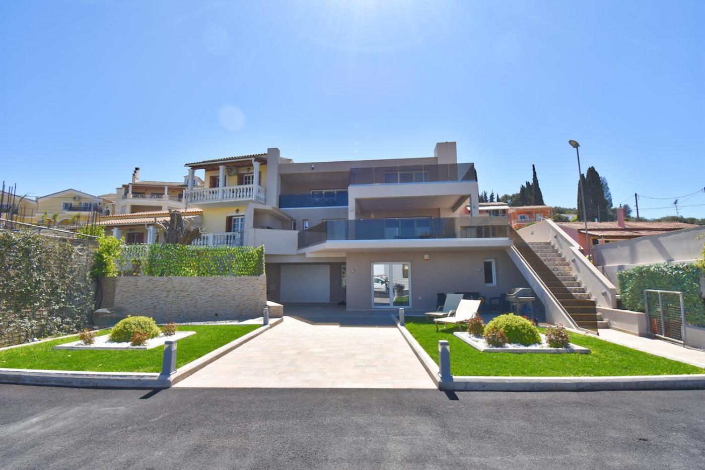 Alykes Houses - Prv Jacuzzi view 2