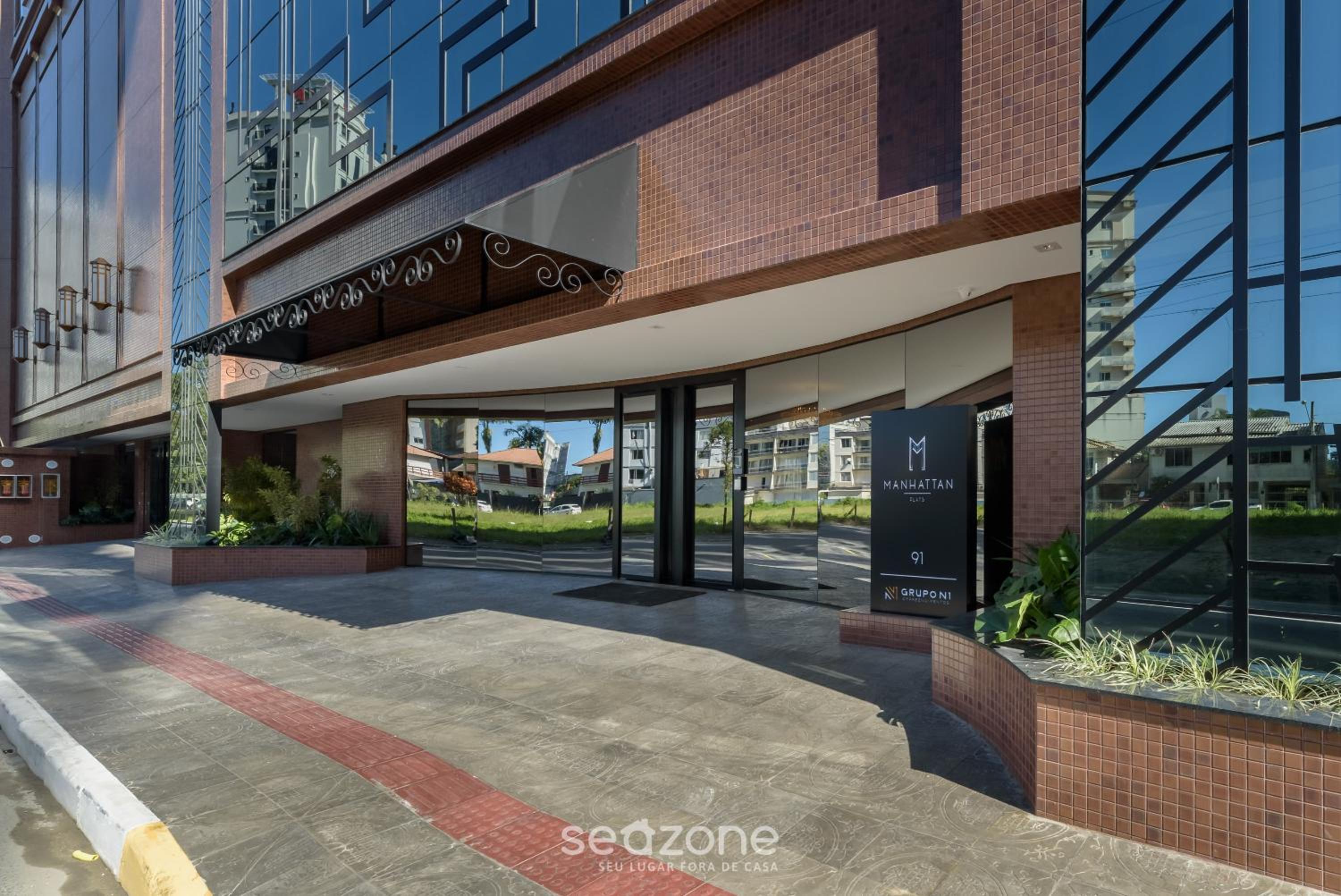 MHFs - Various Apts in a Building with Ocean View in Itapema