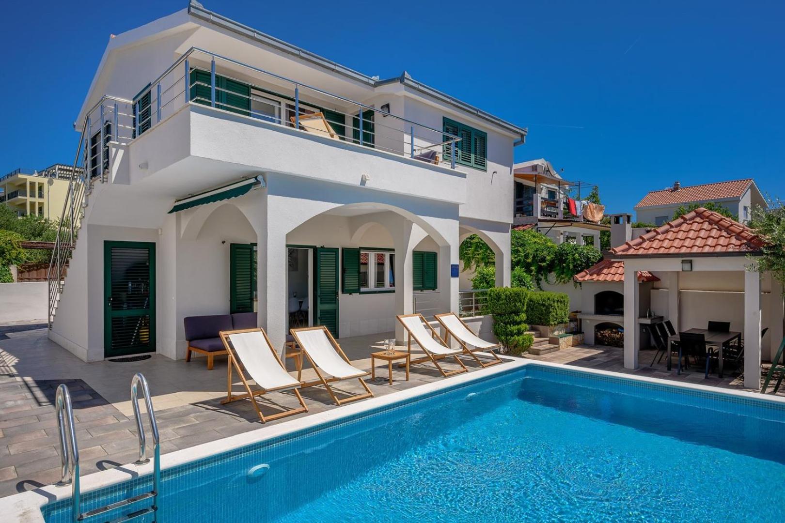 Sea Flower Beachfront Villa view 3