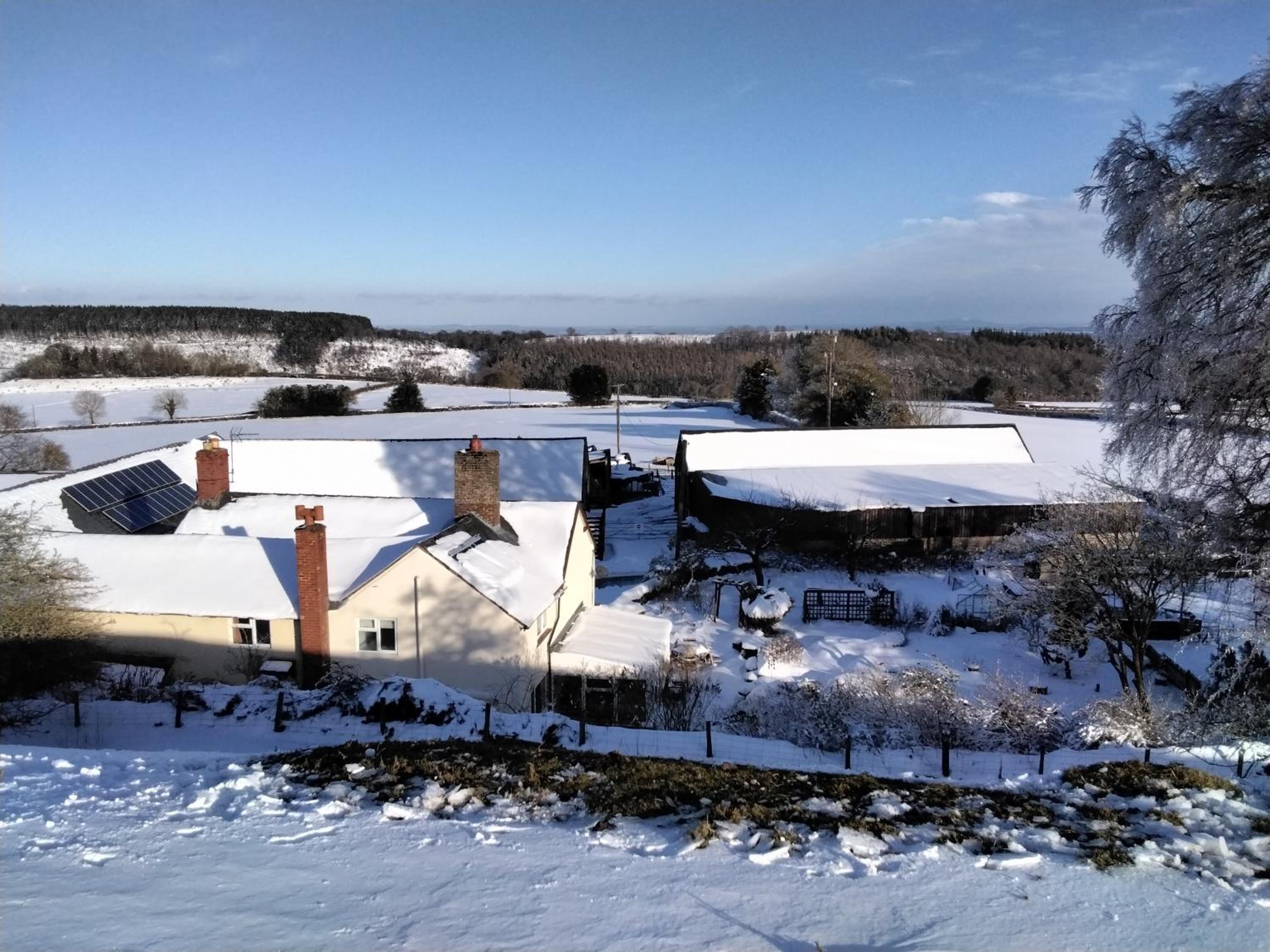 Cynynion Uchaf Farmhouse - 18th Century, Welsh Borders, Breathtaking Views