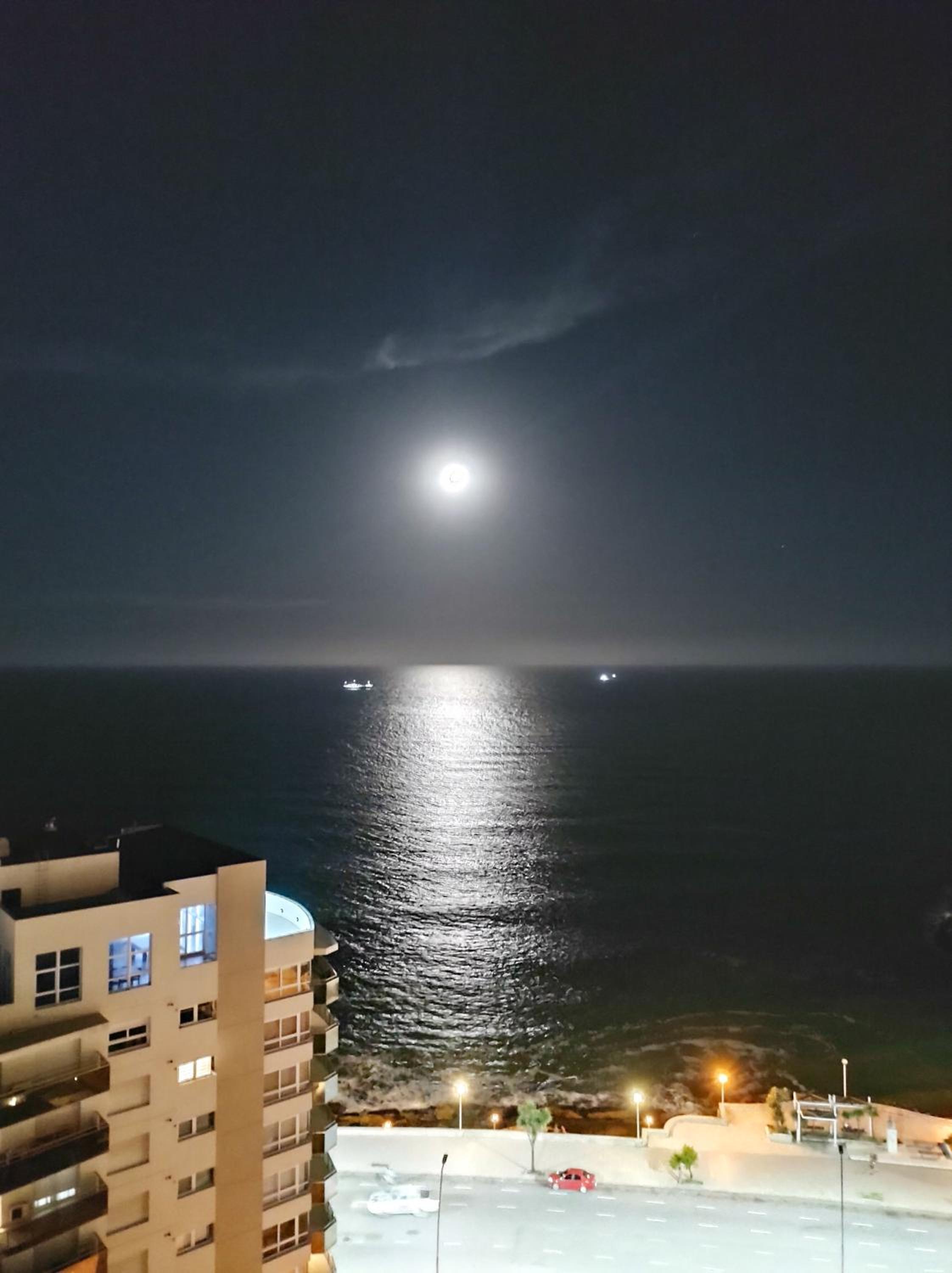 Vista al mar Varese 3 amb con cochera