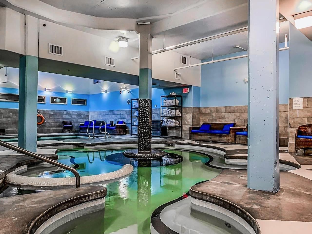 Classic Hideaway Elegant 2BD 2BTH