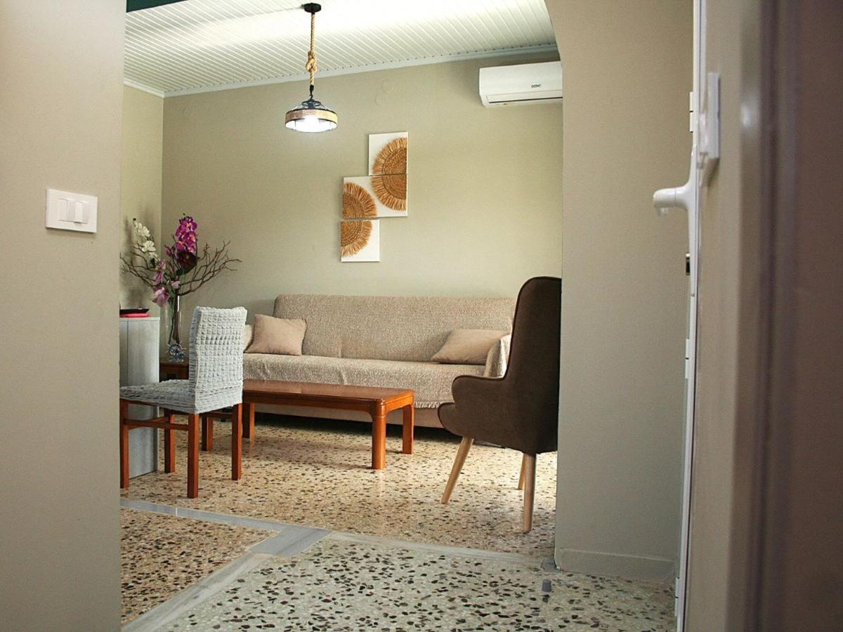 BK's Cozy Apartments view 4