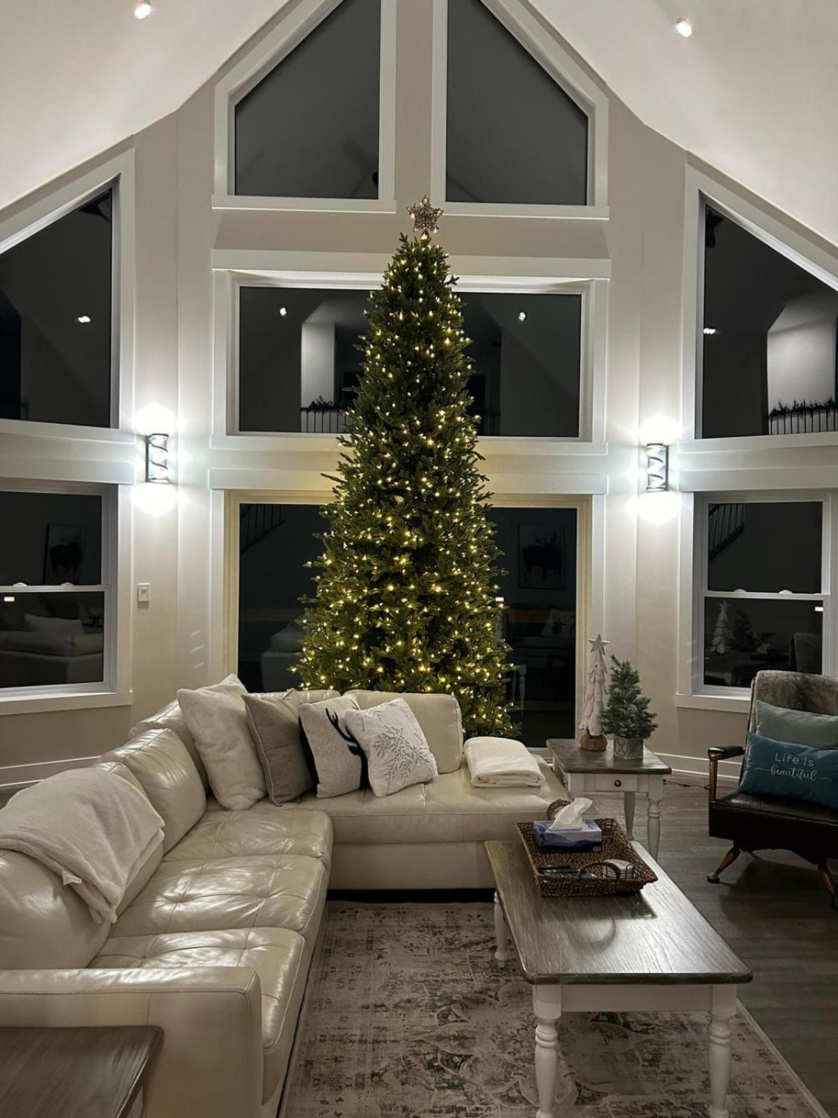 Show Stopping Retreat Near Beaches