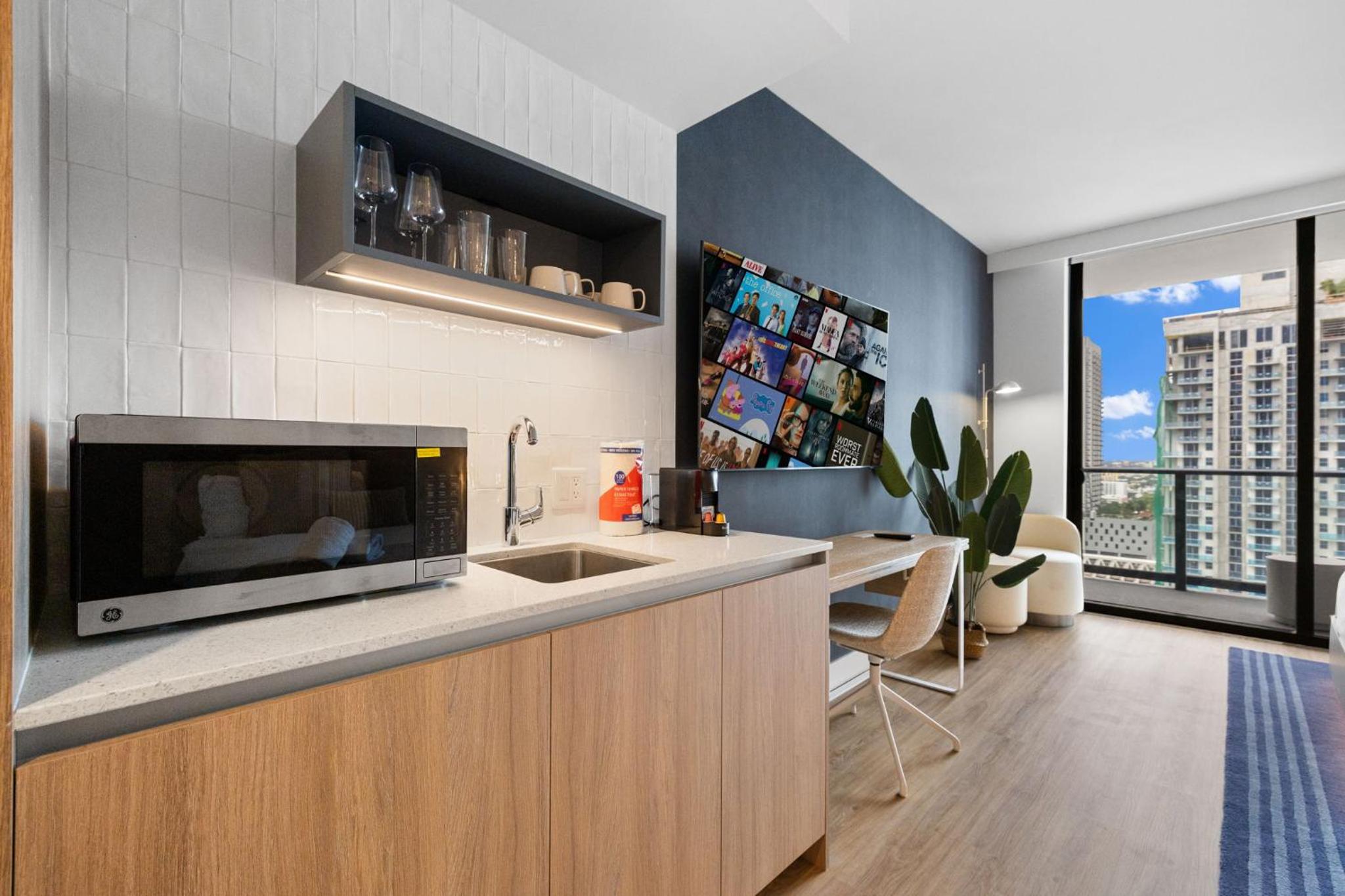 Elegant Studio with Top Amenities Access!