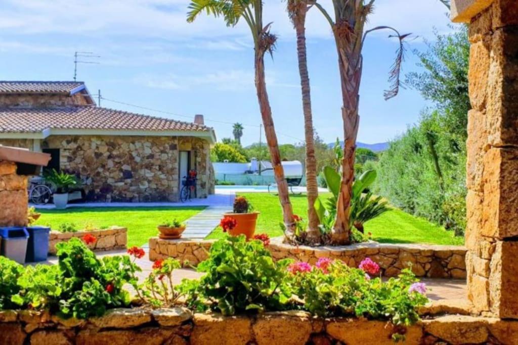 splendido open space in Villa Veronica Porto Istana
