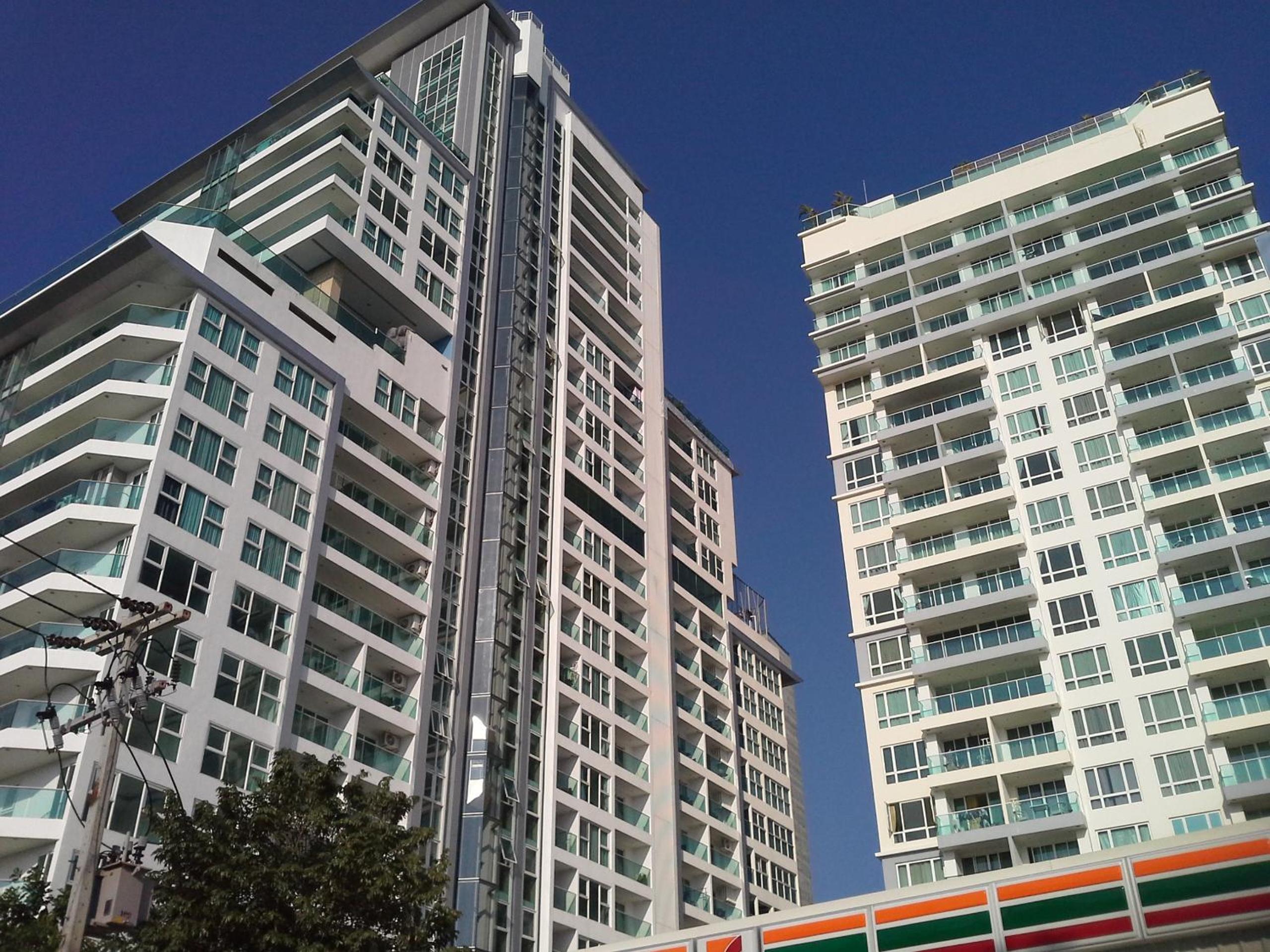 Cosy Beach View Apartments