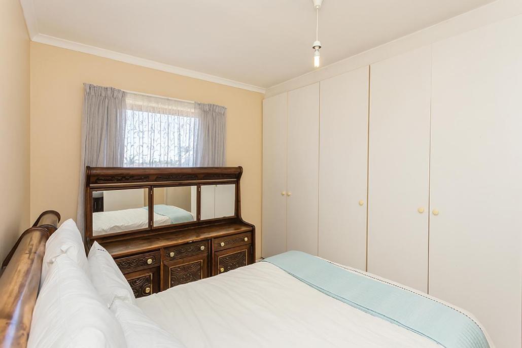 Secured 3-Bedroom Townhouse view 3