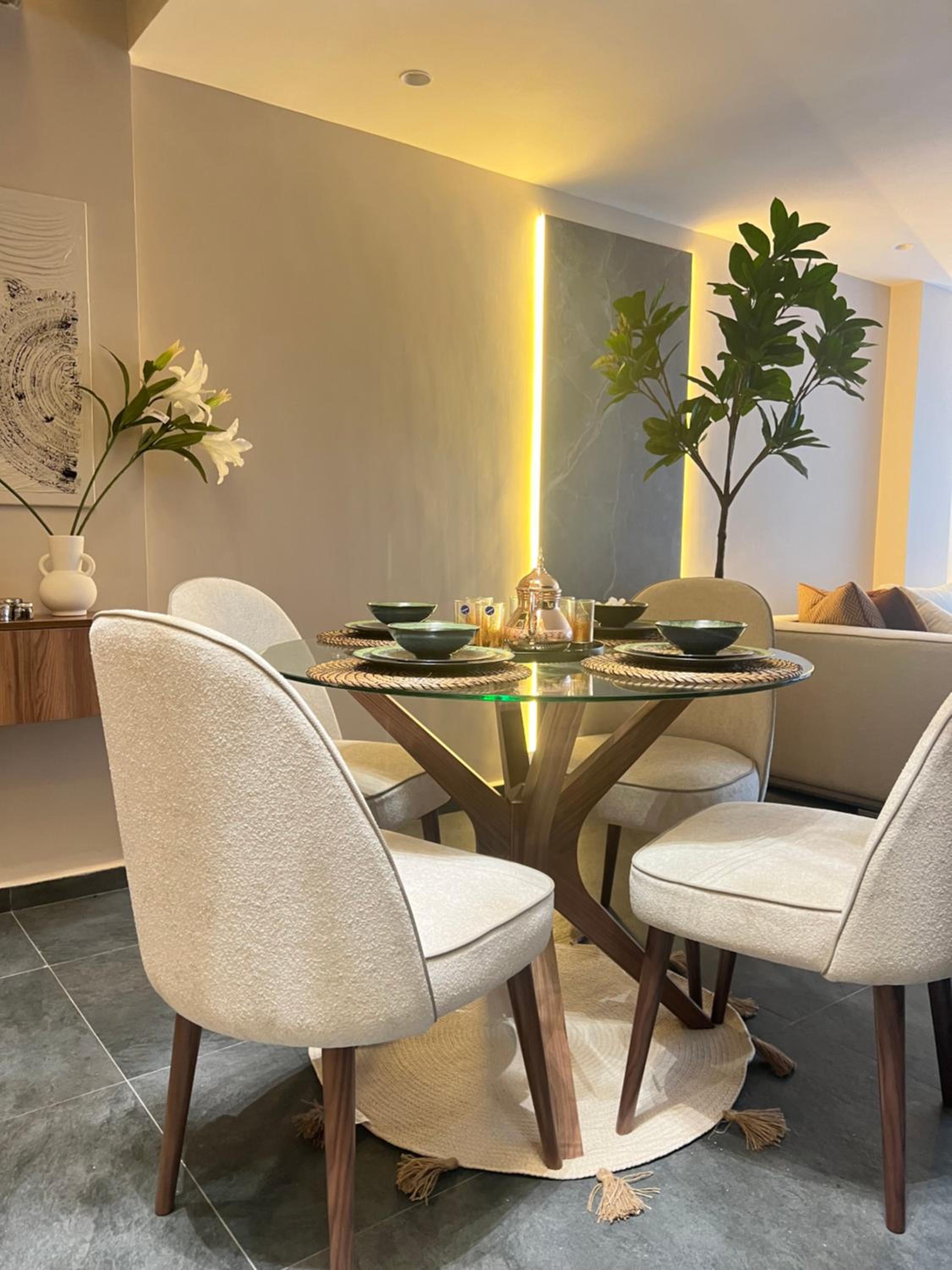 dining