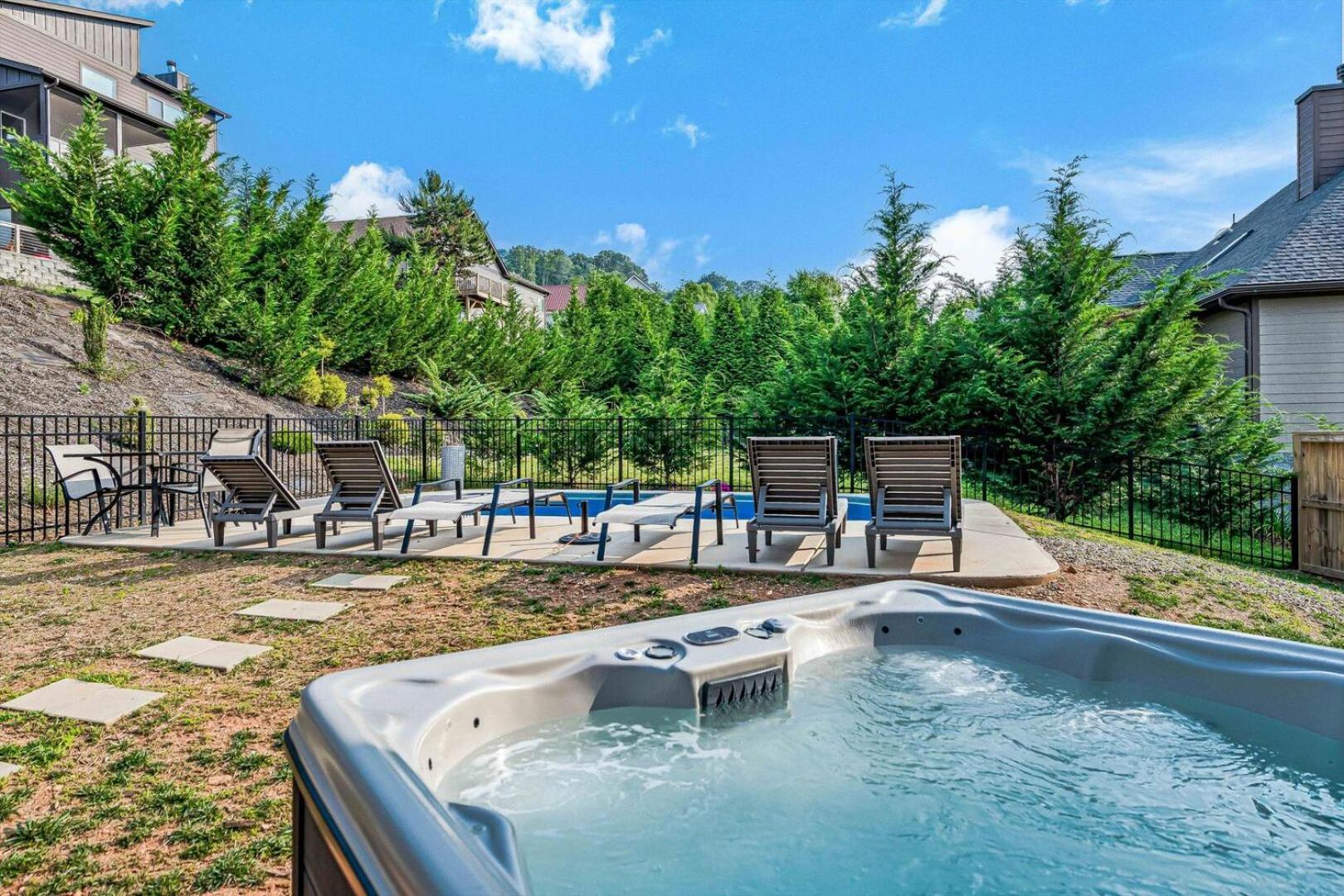 Ultra Luxurious House in the heart of Asheville with PRIVATE HOT TUB view 3