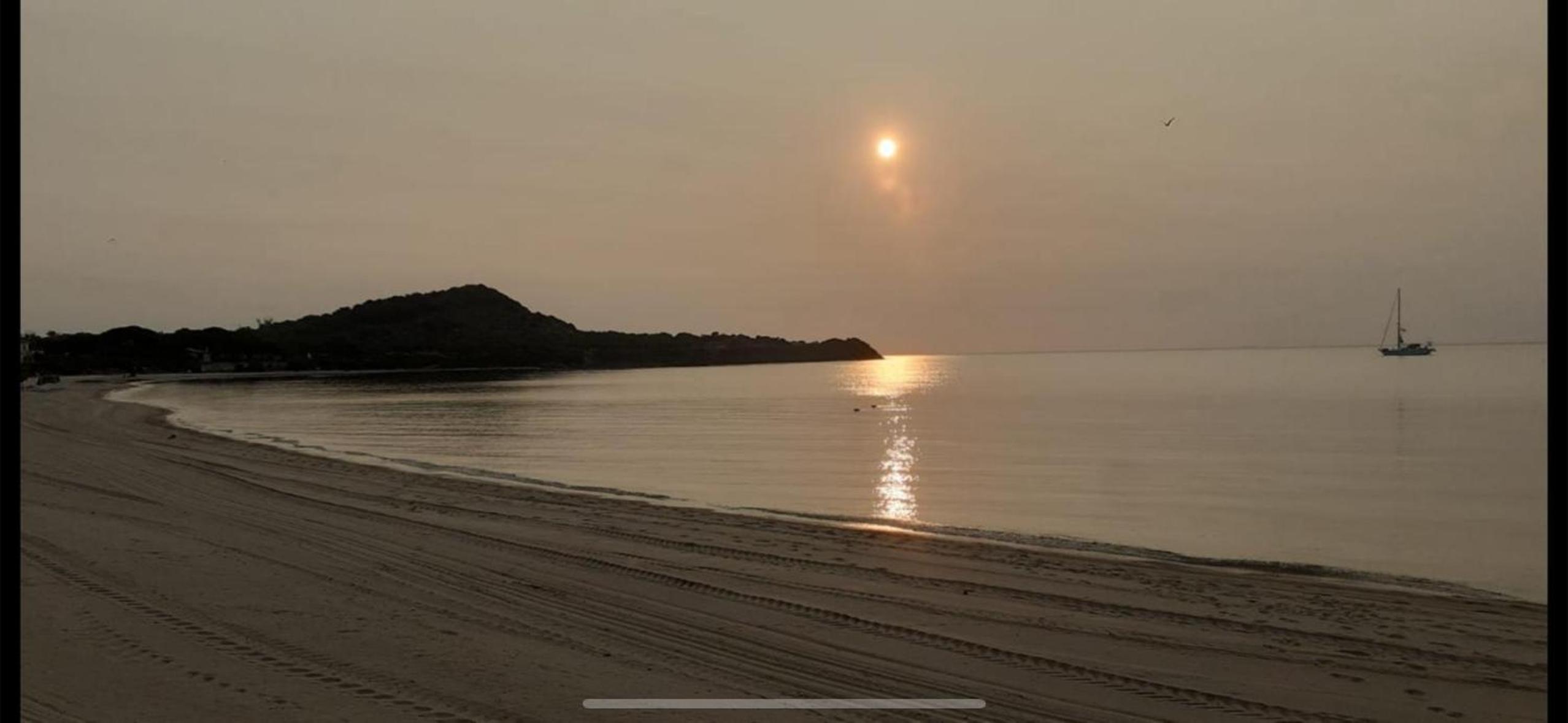 Capo Norax chambre de luxe avec jacuzzi à 250m de la mer