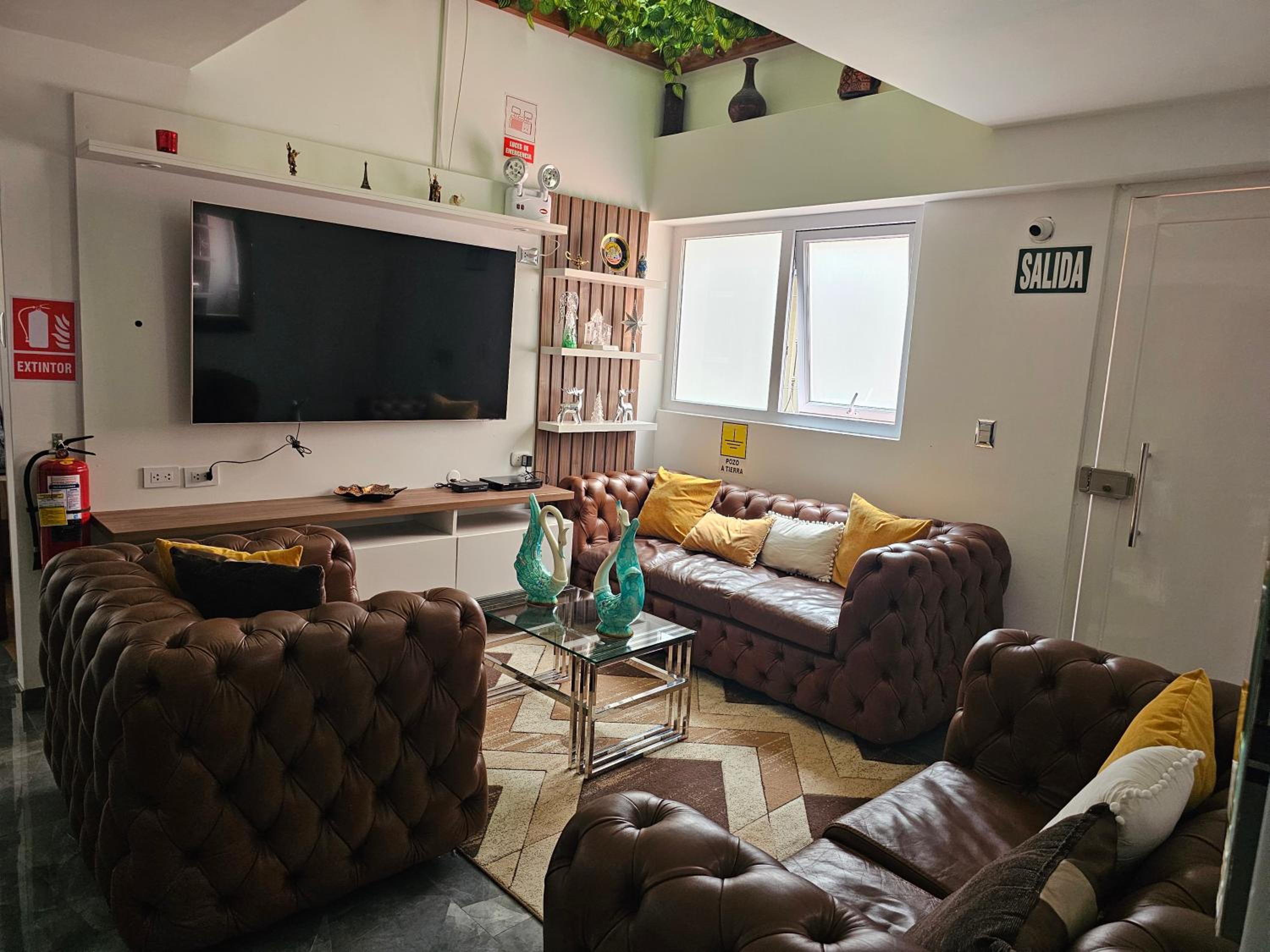 Inclan 927 Miraflores view 5