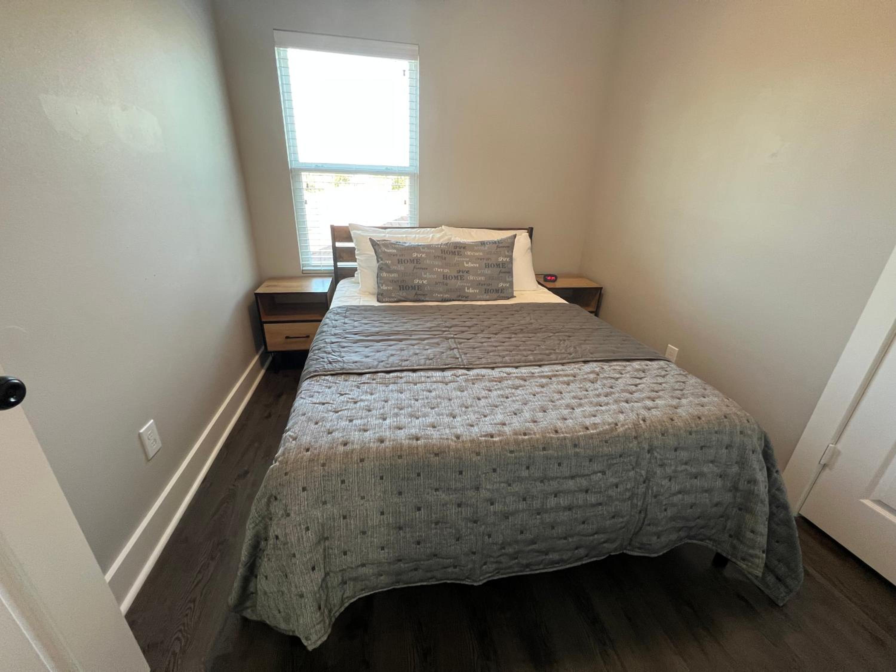 Best Location 3BD Home-Heart of Houston view 4
