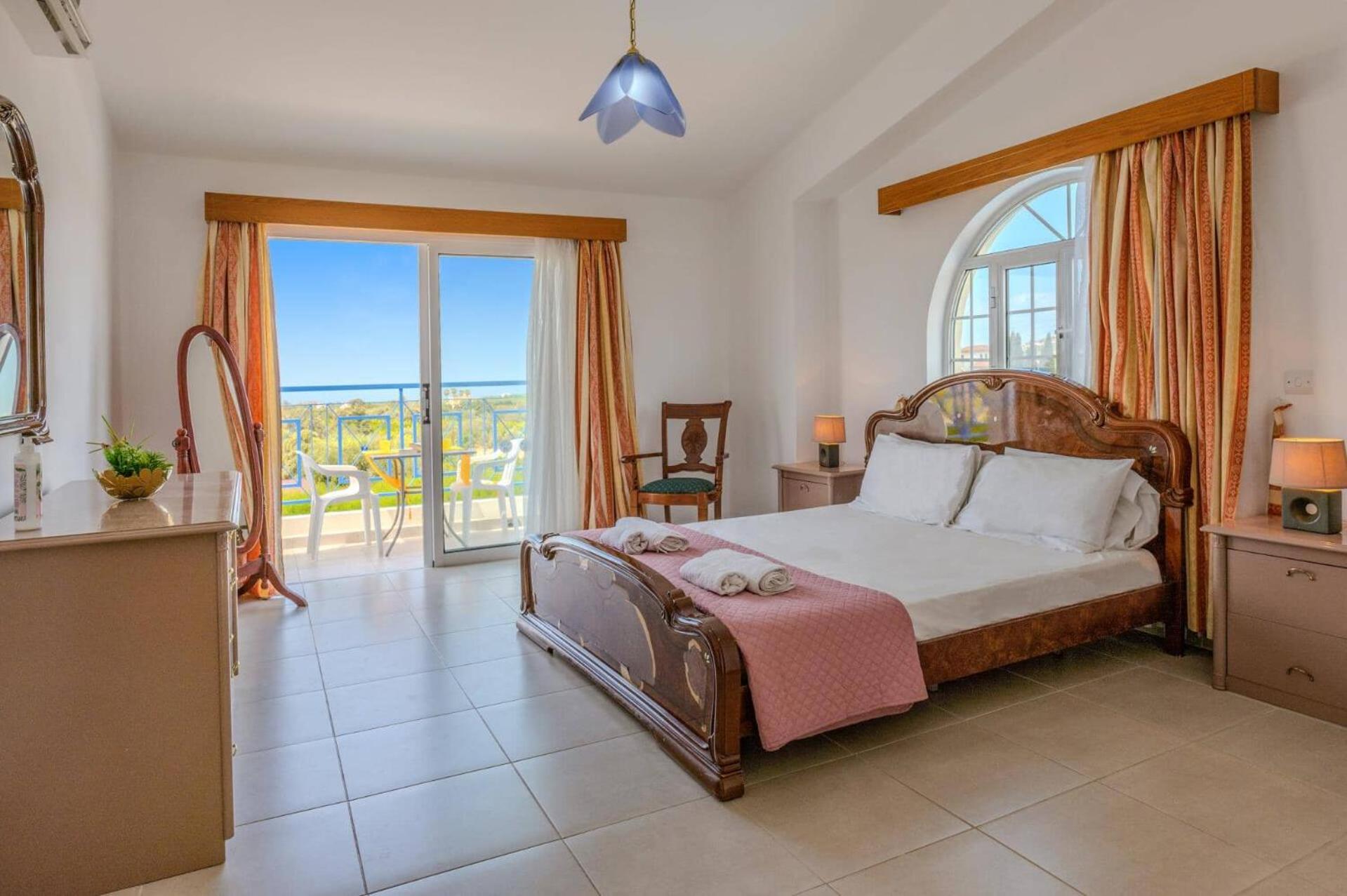 Villa Joanna Coral Bay by Villa Plus