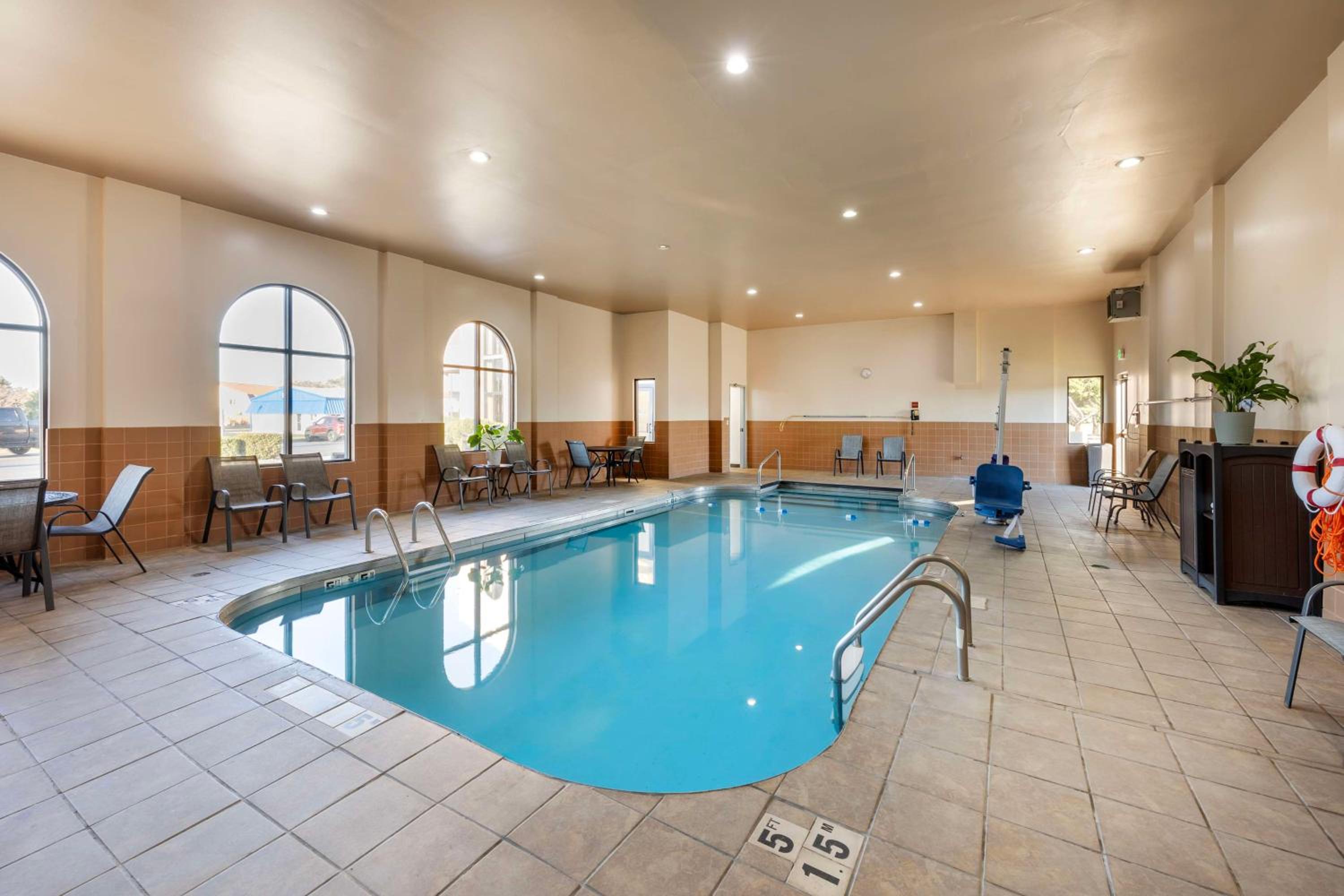 Sikeston Vacations - Best Western Plus Sikeston - Property Image 2