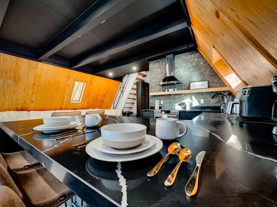 Payson Vacations - Modern Luxurious A-Frame - Playground - Property Image 4