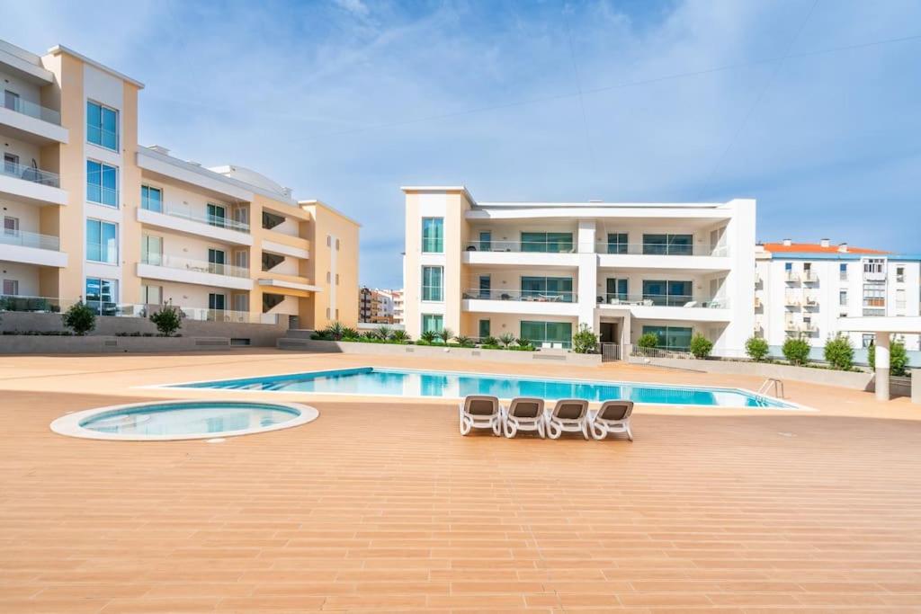 Marina View Modern Lagos Apartment view 4