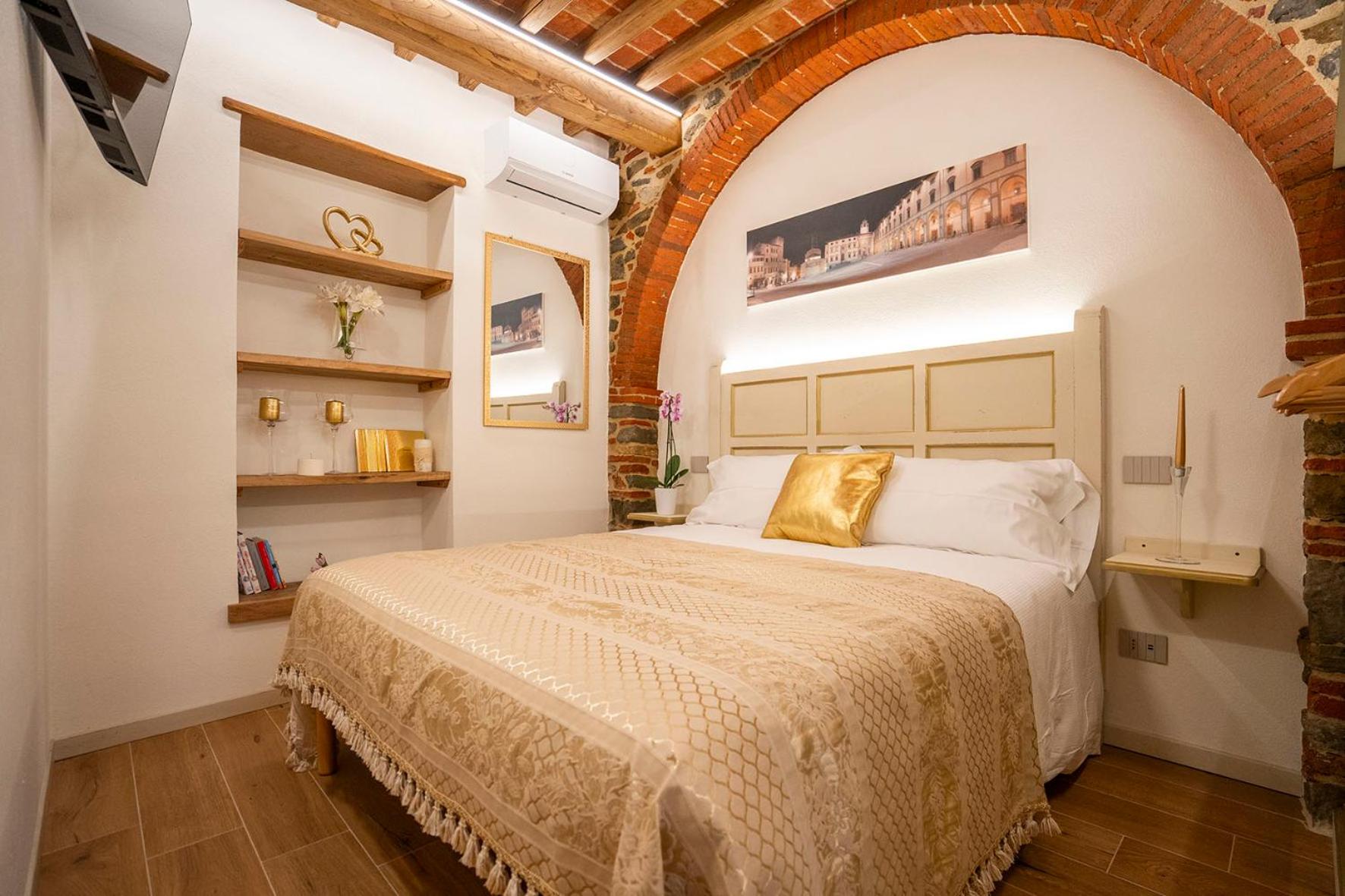 LE STANZE D'ORO - Amore view 4