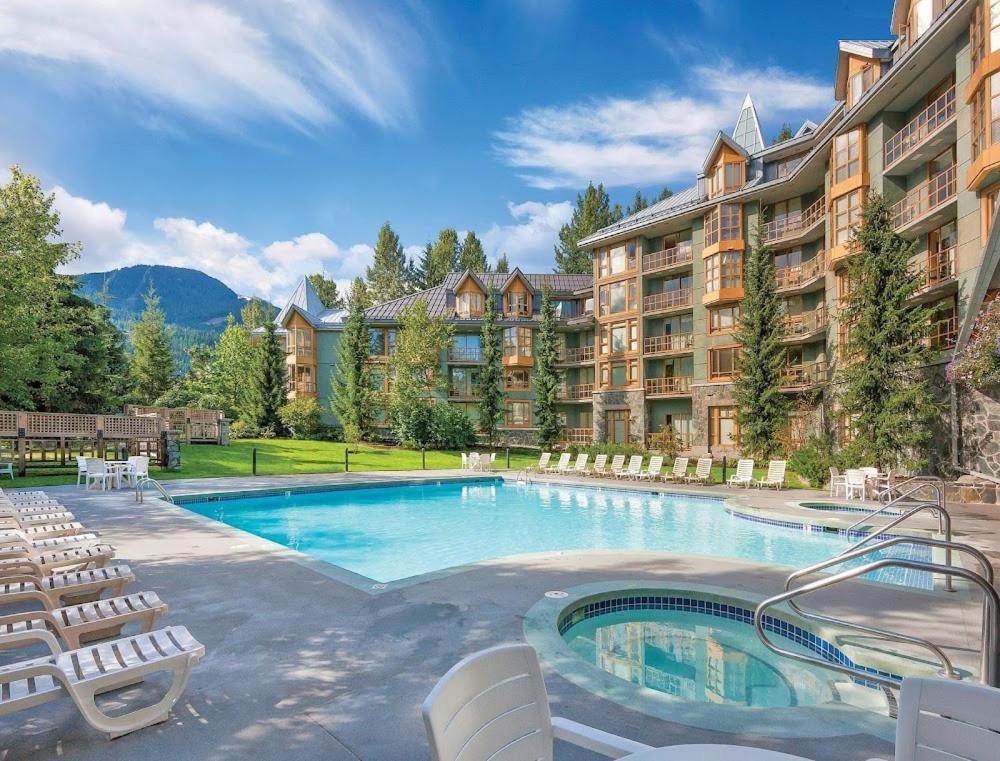 Renovated 2Bed-2Bath in Village with Pool, Hot Tub, and Sauna