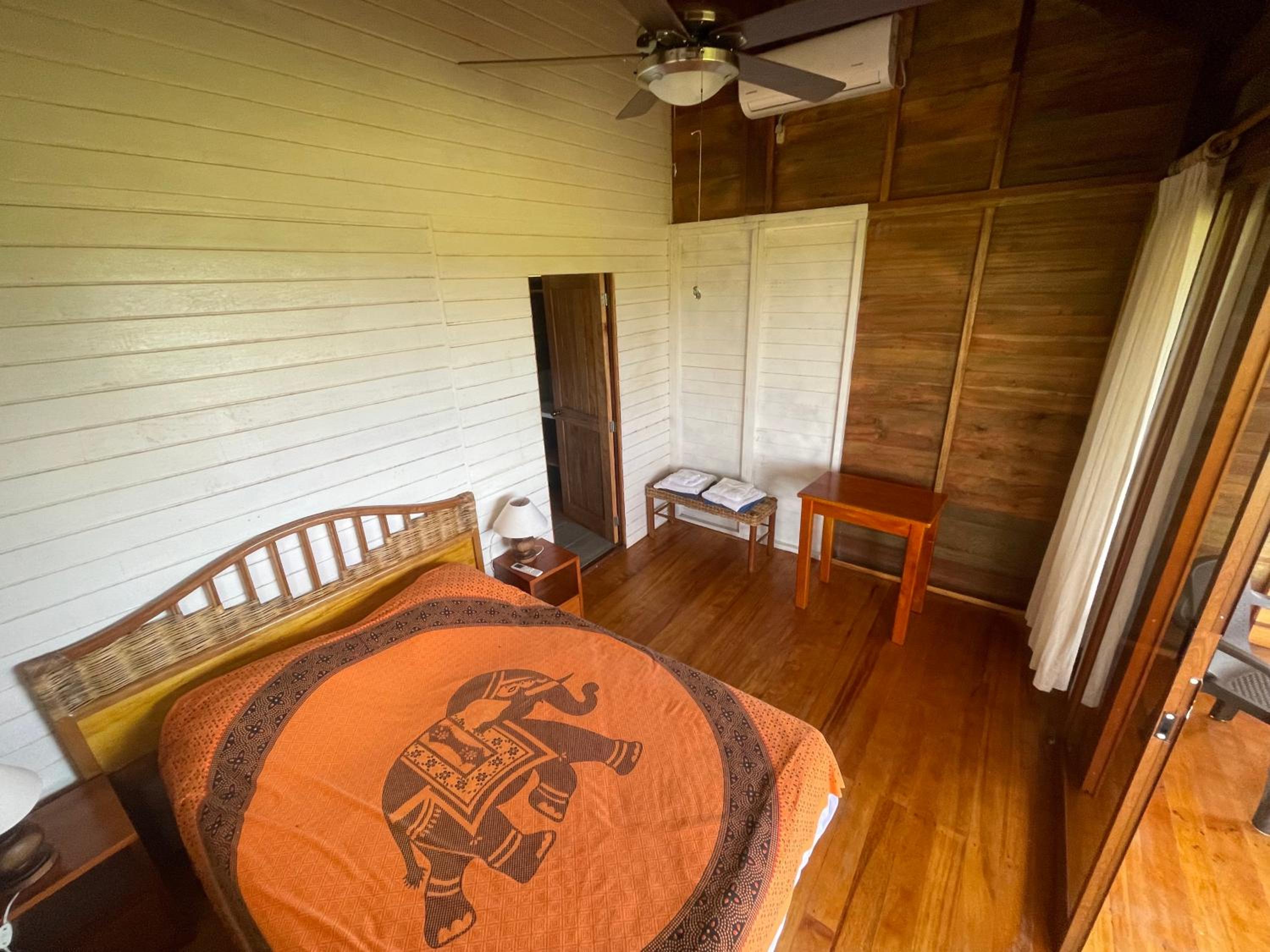 Galapagos Chalet